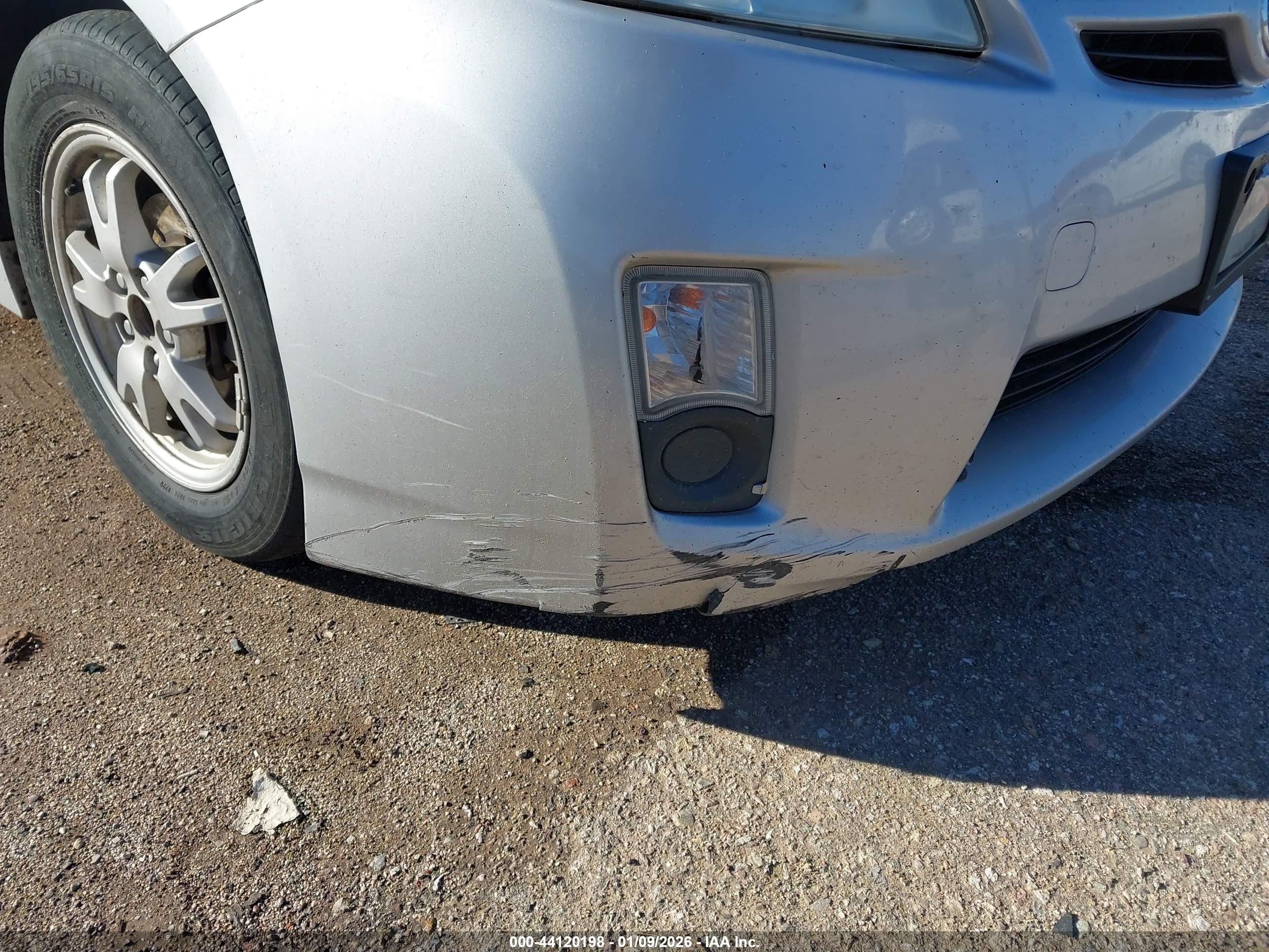 TOYOTA PRIUS image 6