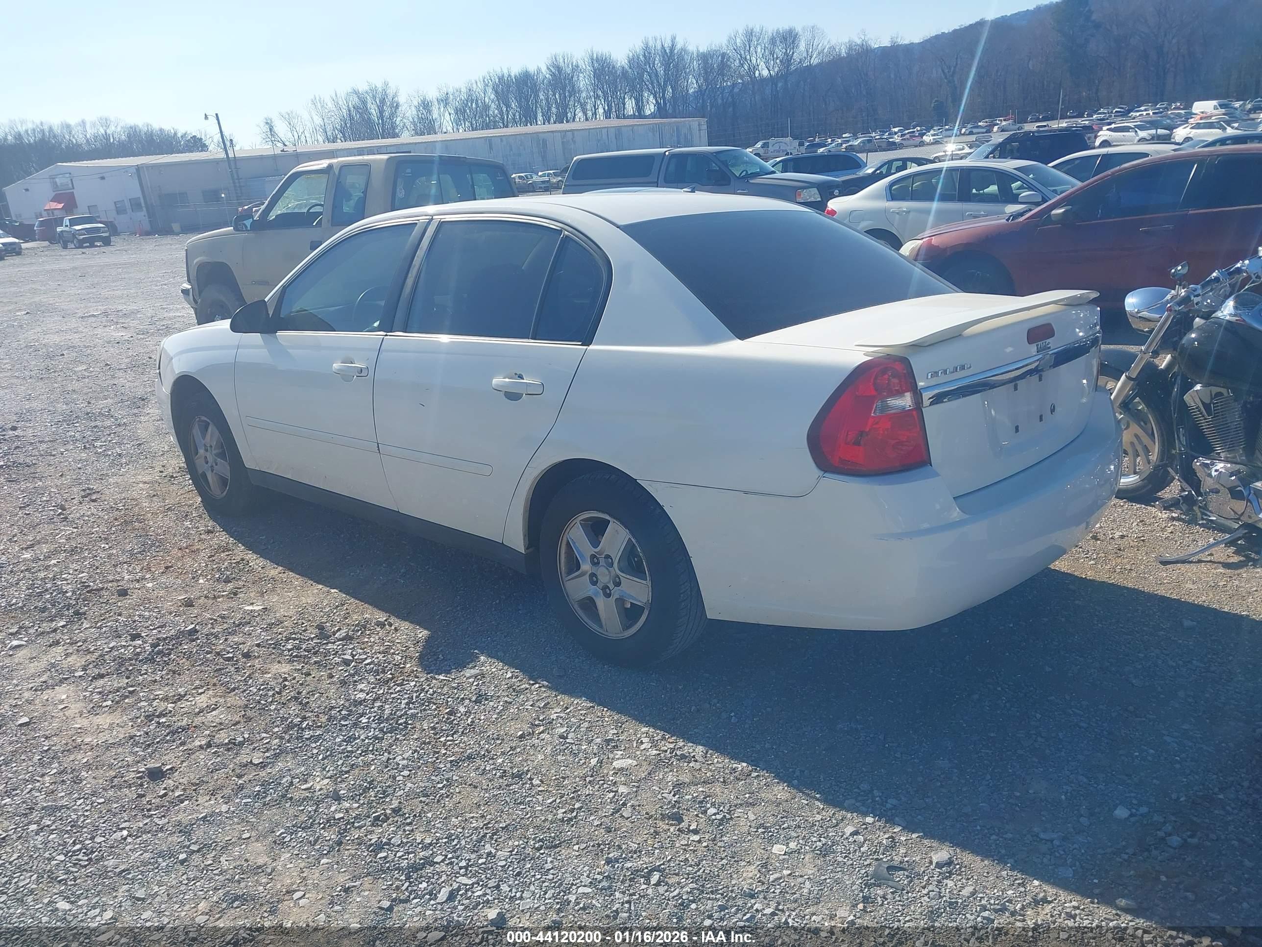 CHEVROLET MALIBU image 3