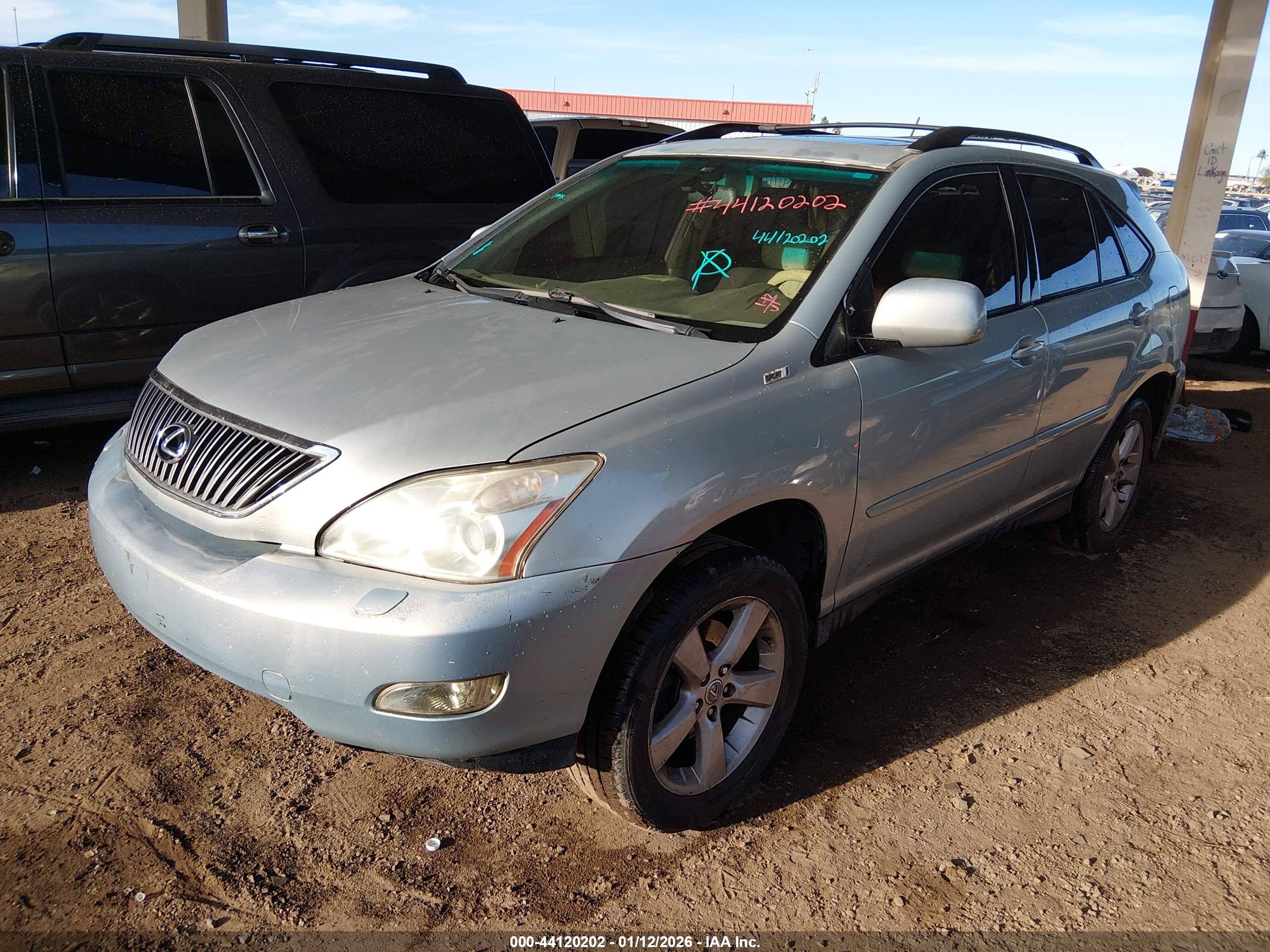 LEXUS RX image 2