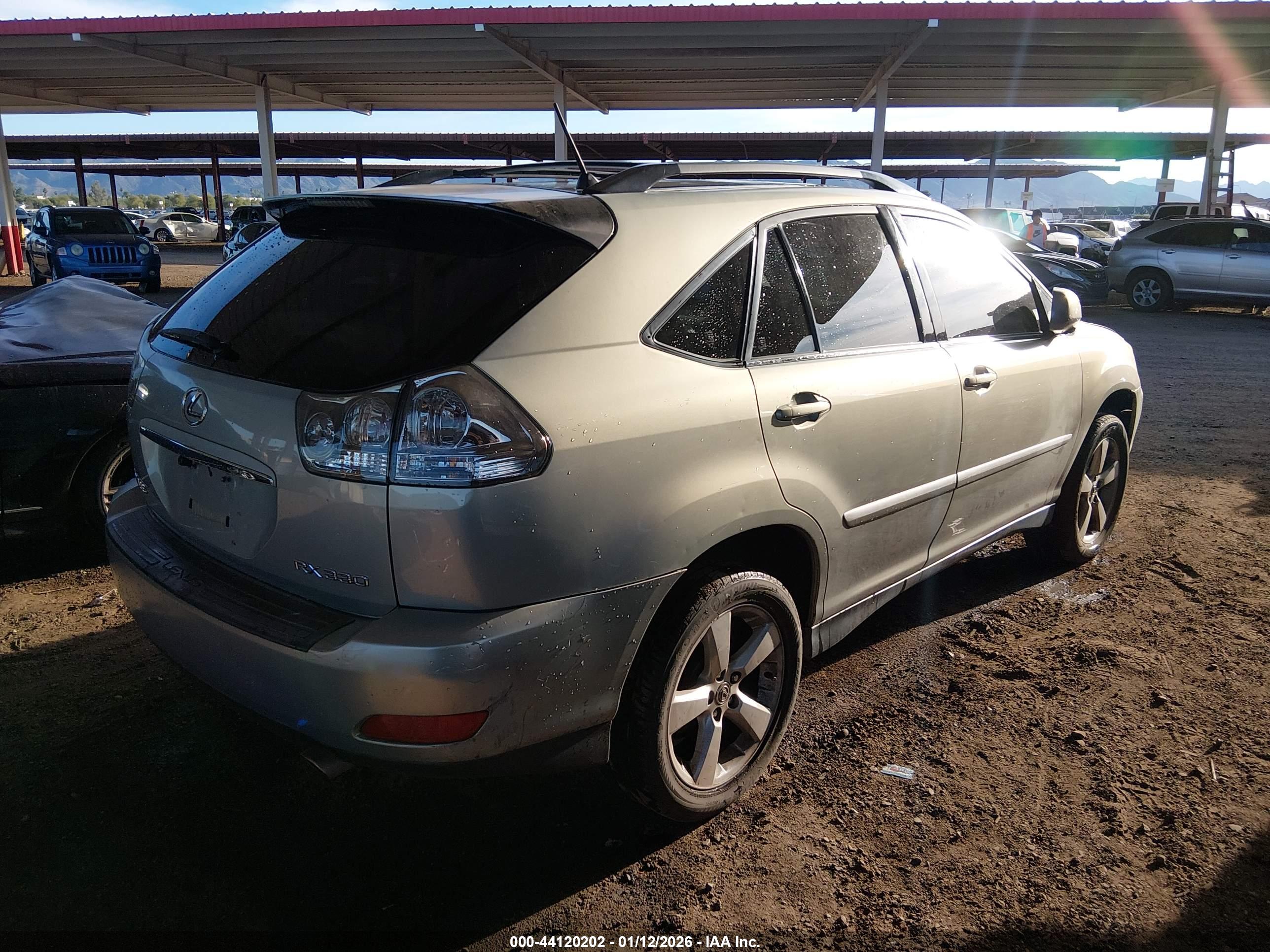 LEXUS RX image 4