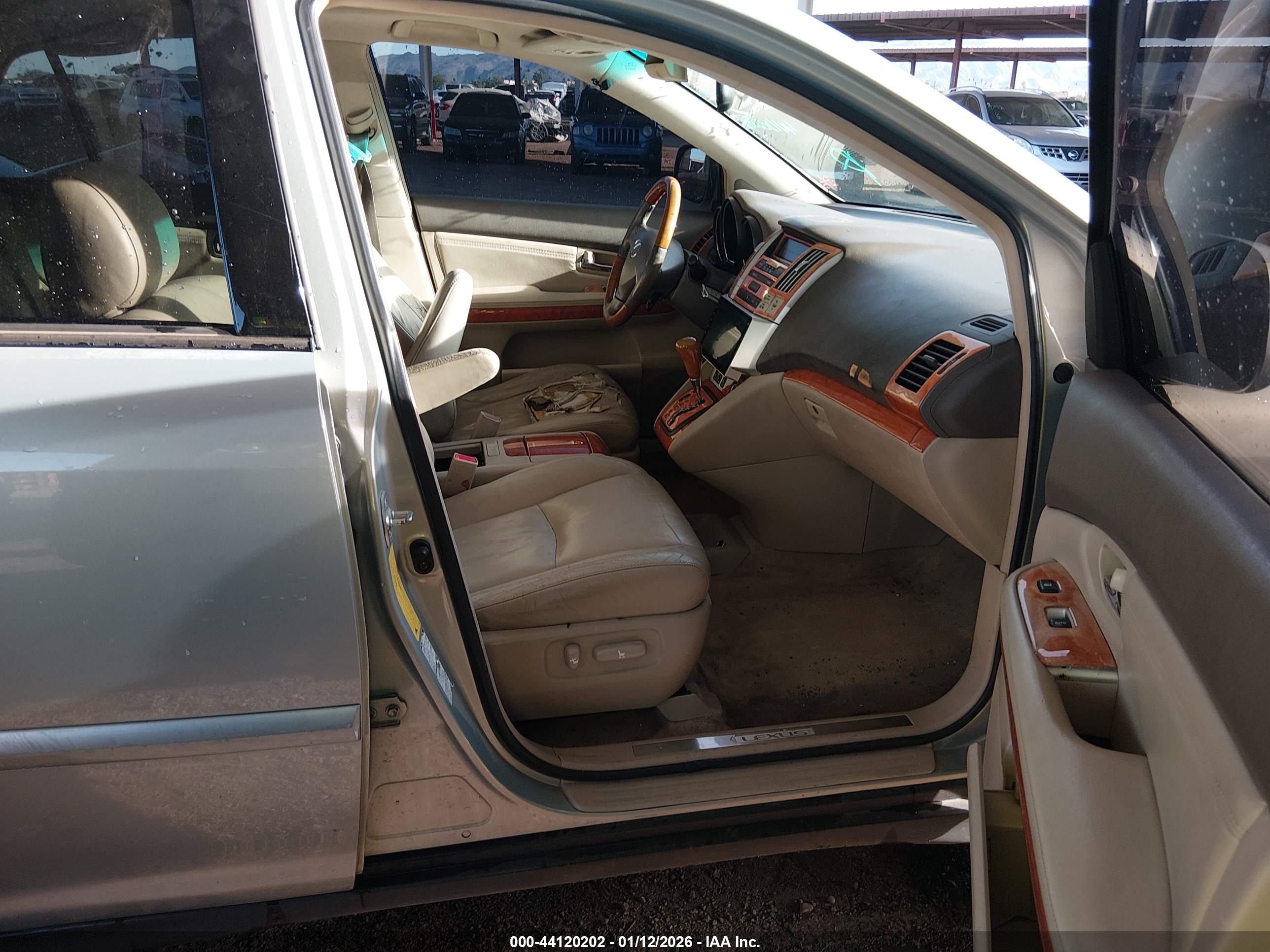 LEXUS RX image 5