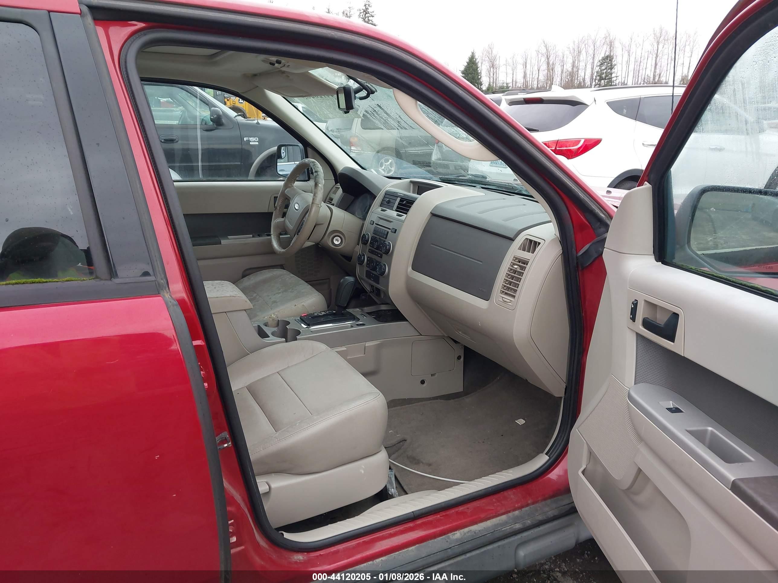 FORD ESCAPE image 5