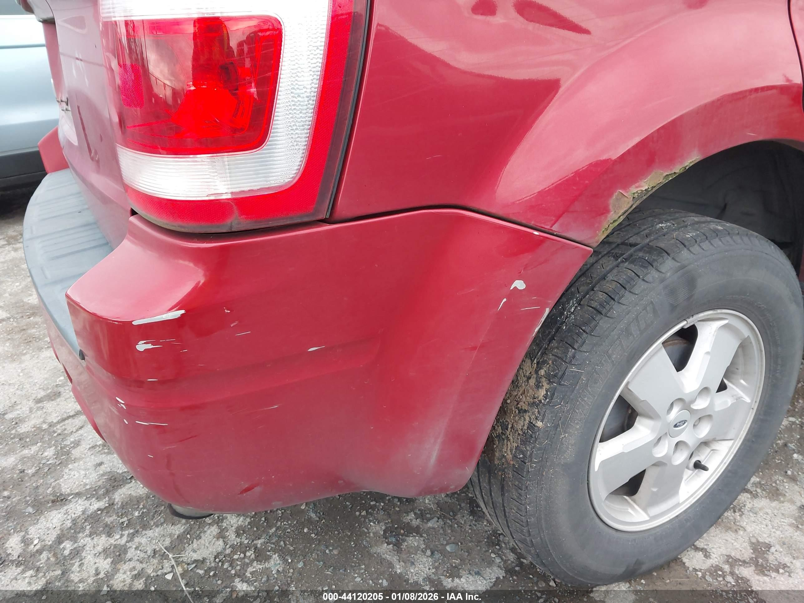 FORD ESCAPE image 6