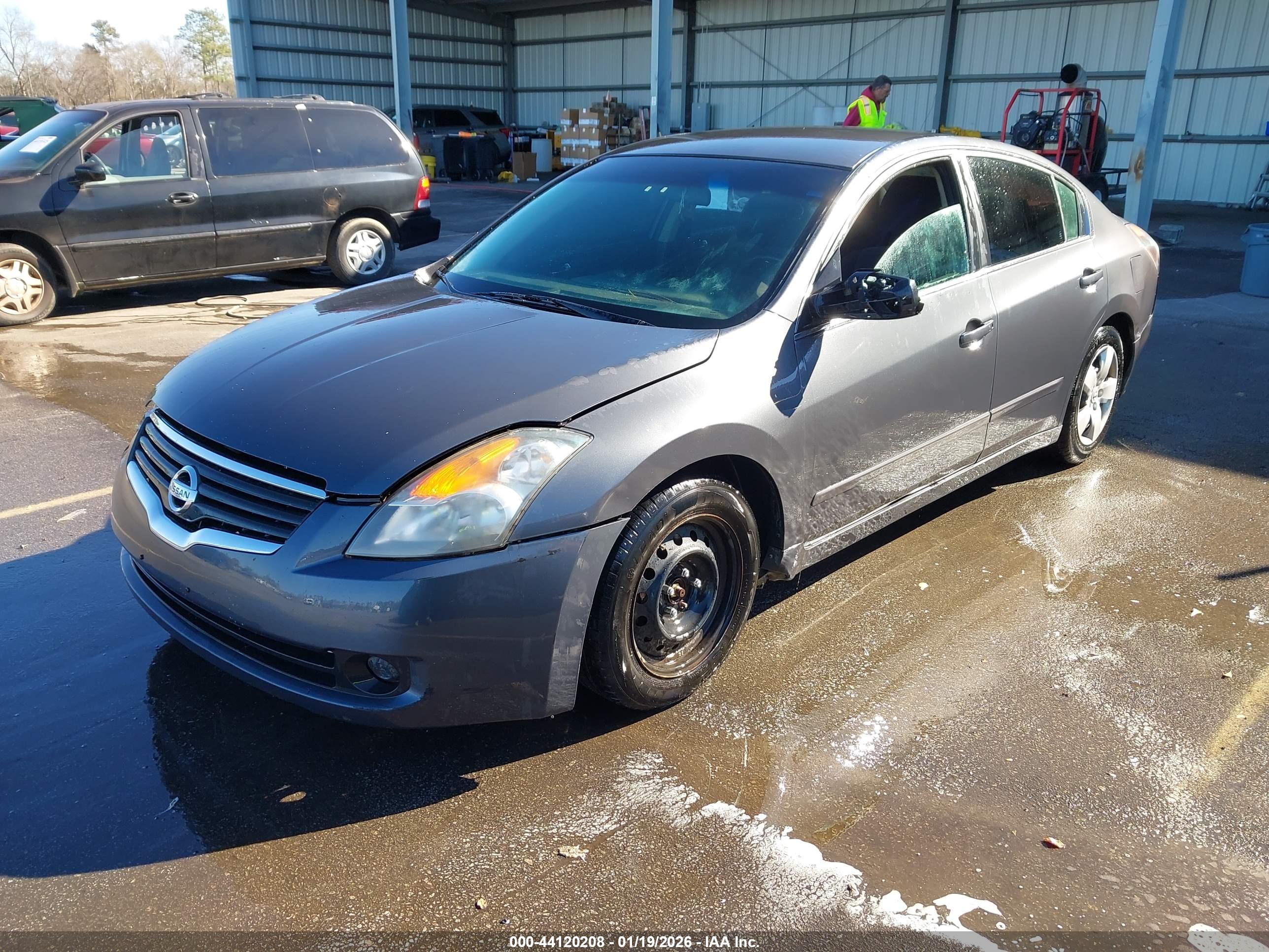 NISSAN ALTIMA image 2