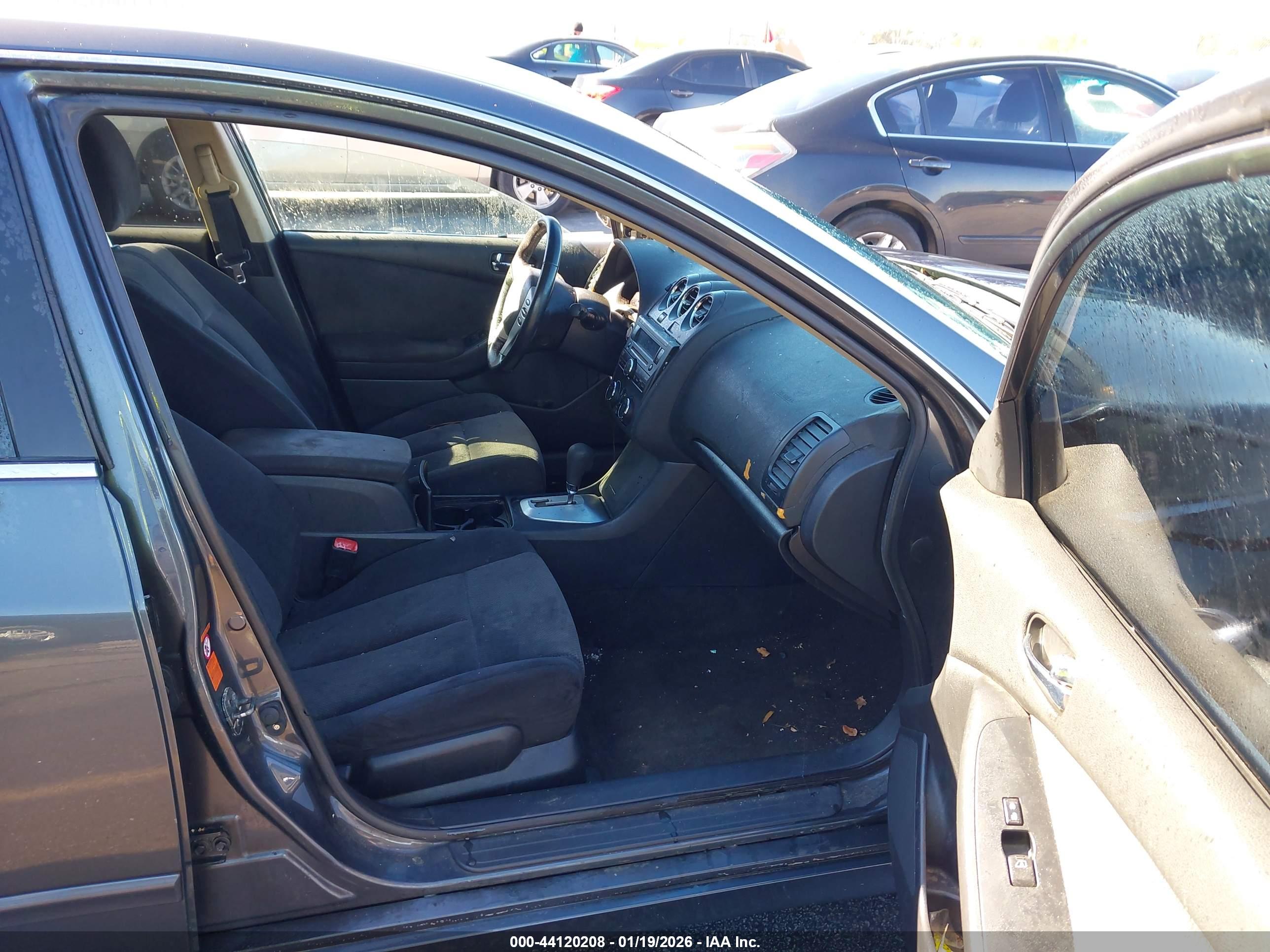 NISSAN ALTIMA image 5
