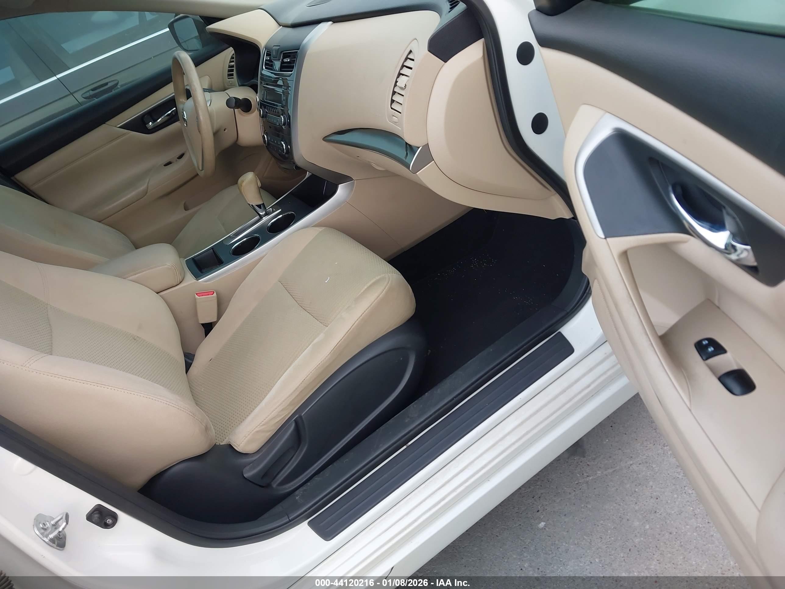 NISSAN ALTIMA image 5