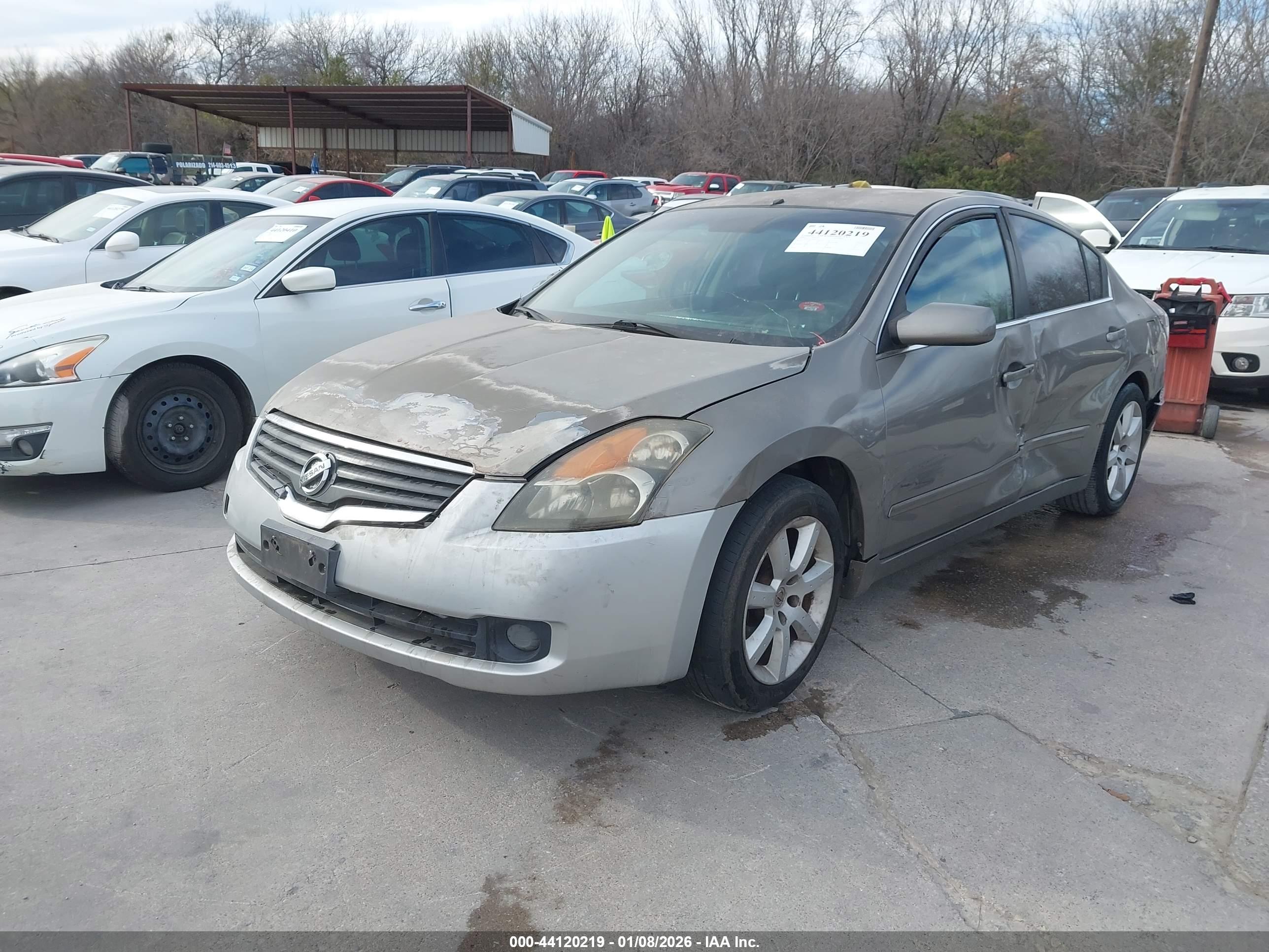 NISSAN ALTIMA image 2