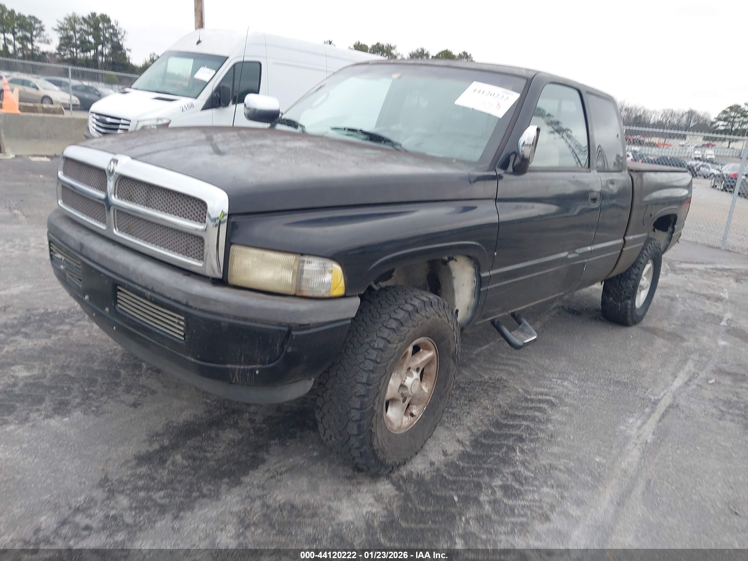 DODGE RAM image 2