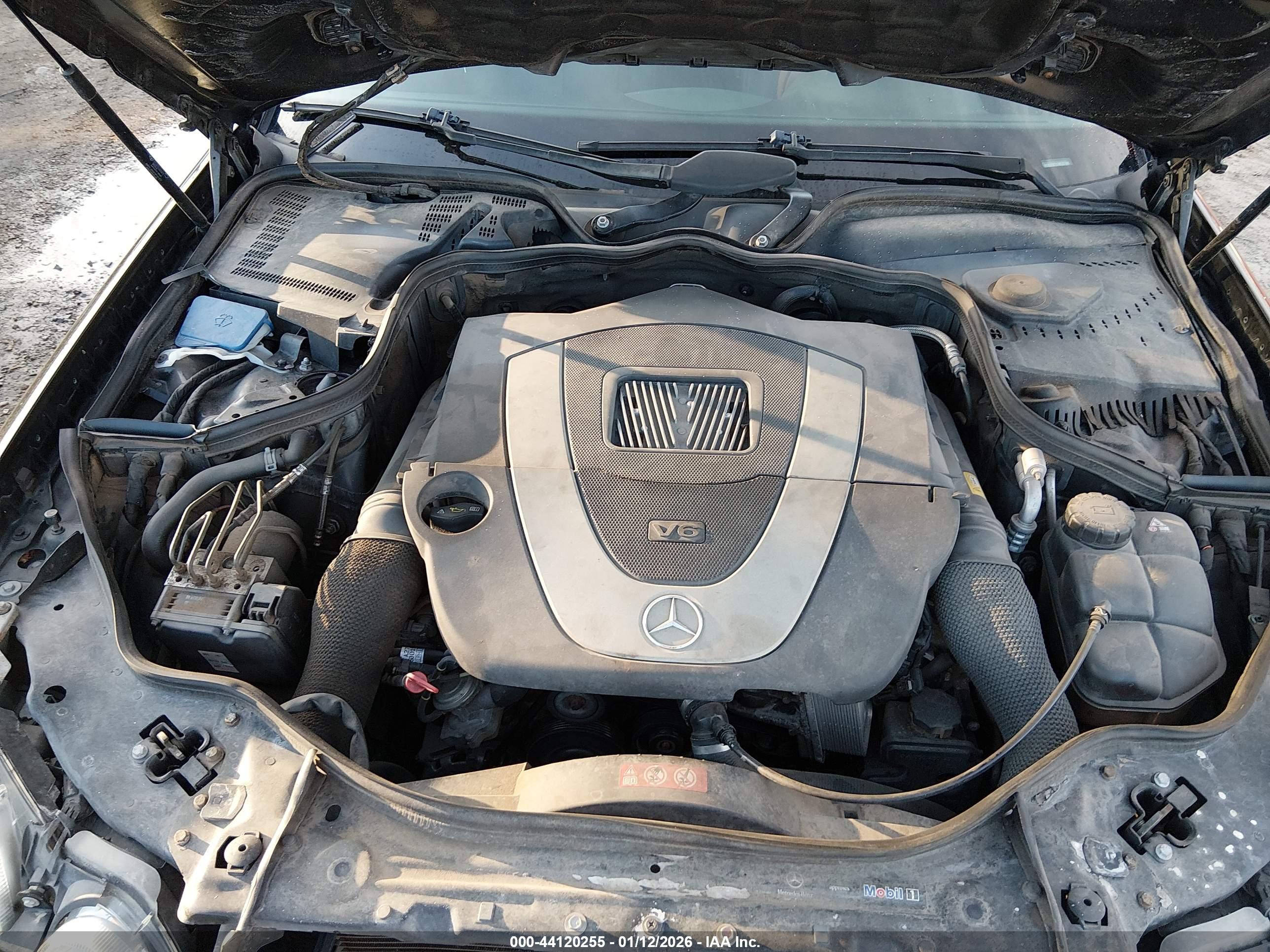 MERCEDES-BENZ E image 10