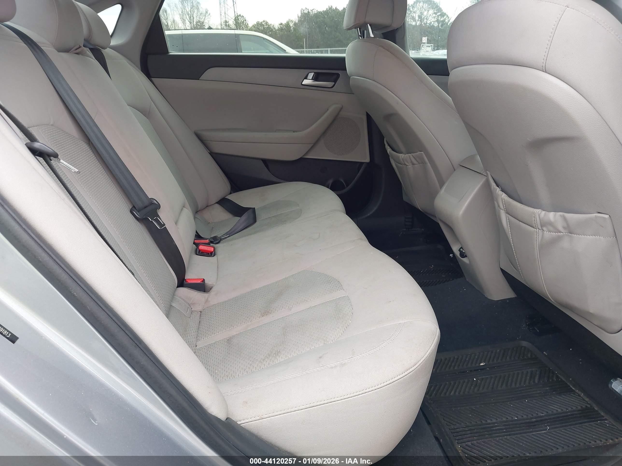 HYUNDAI SONATA image 8