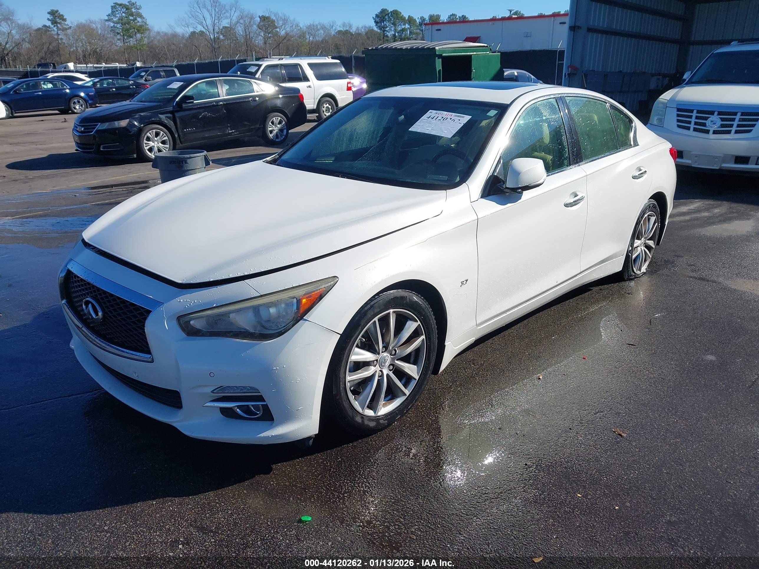 INFINITI Q50 image 2