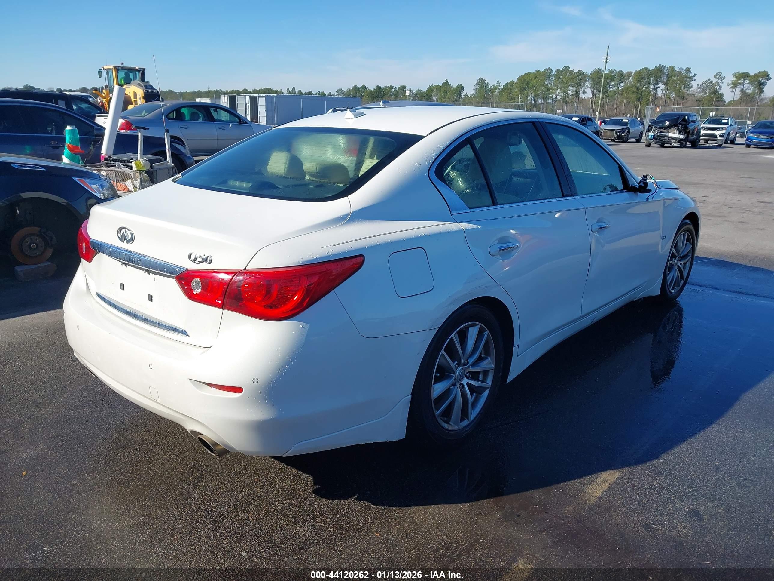 INFINITI Q50 image 4