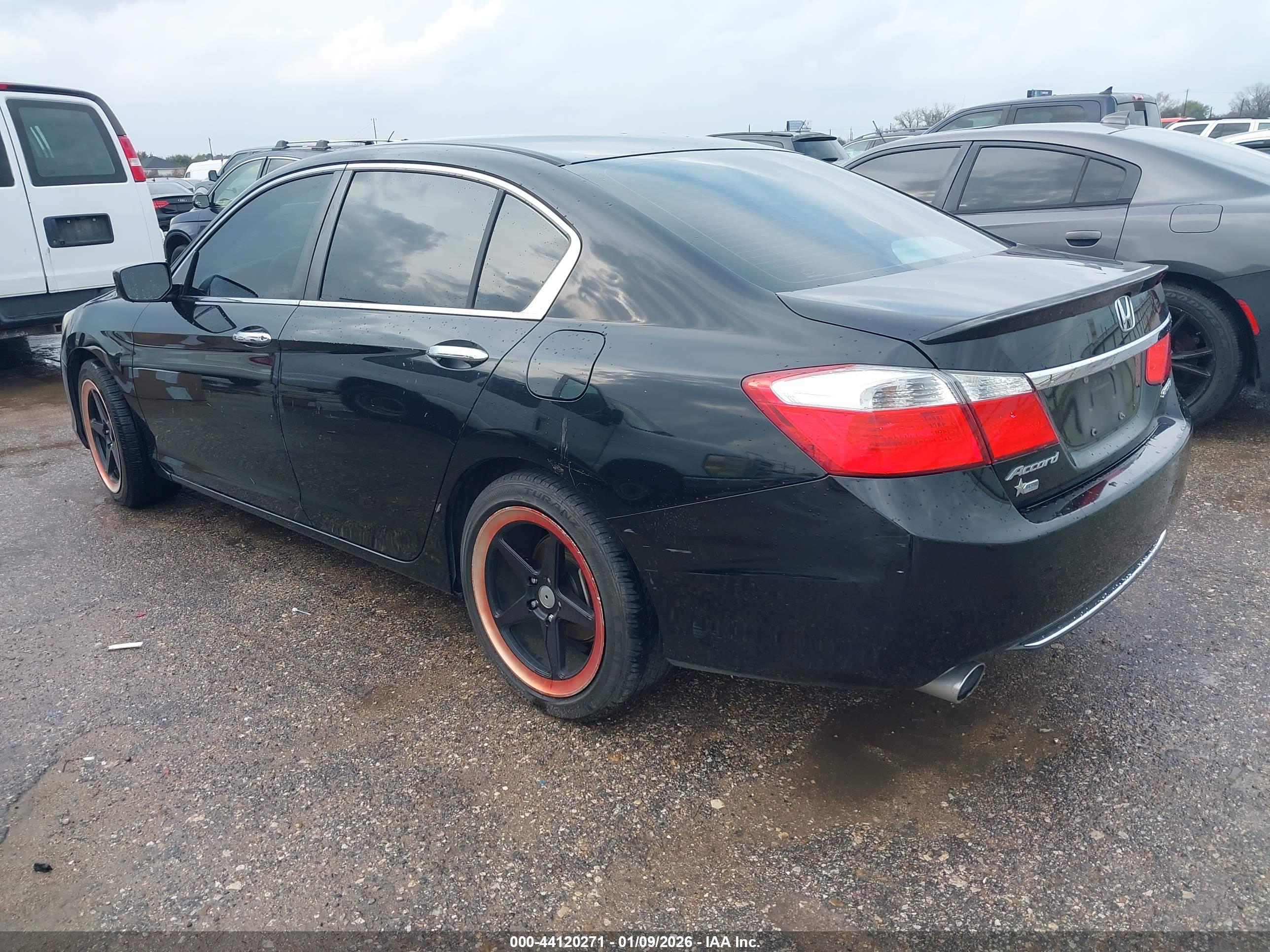 HONDA ACCORD image 3