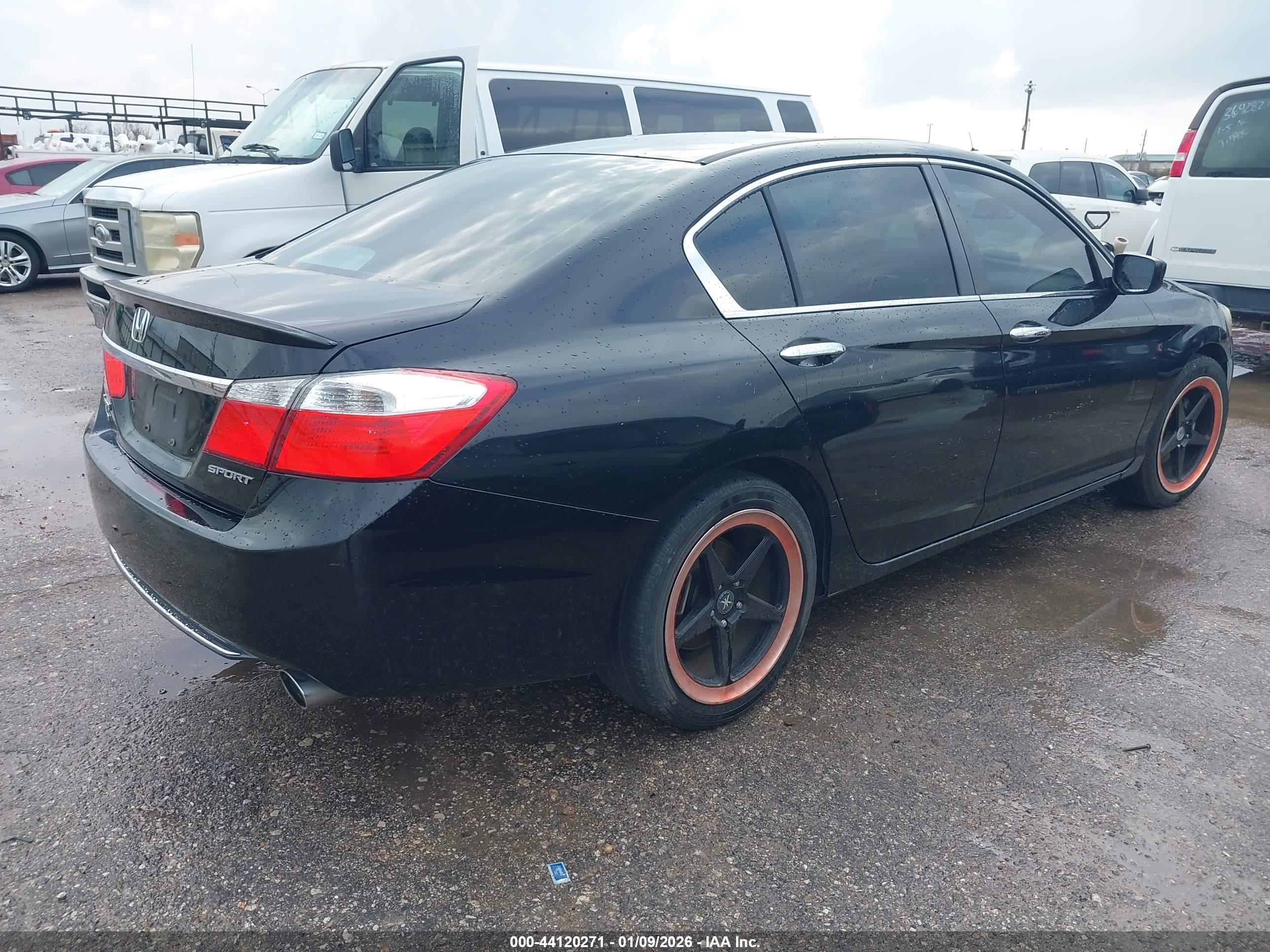 HONDA ACCORD image 4