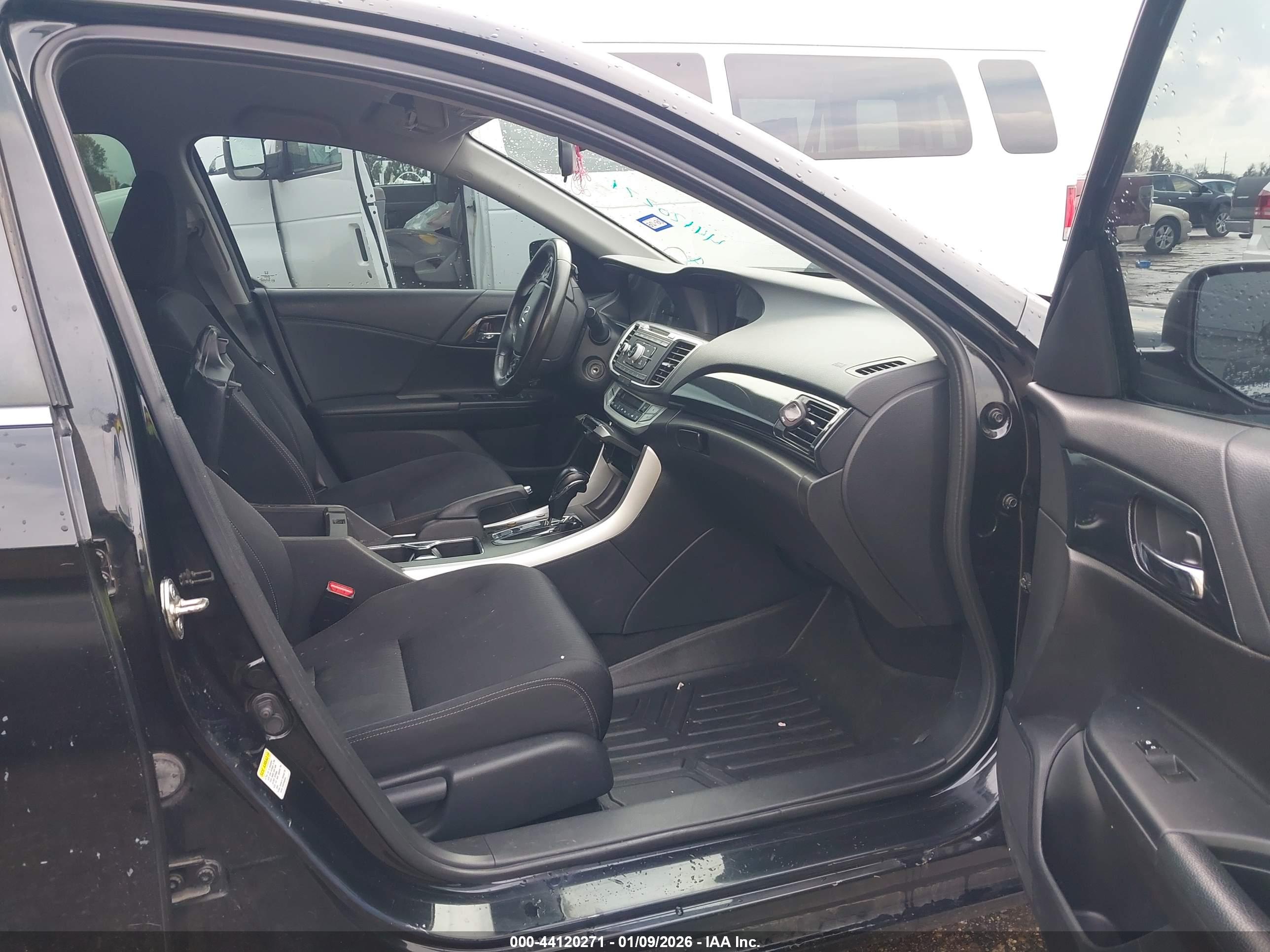 HONDA ACCORD image 5