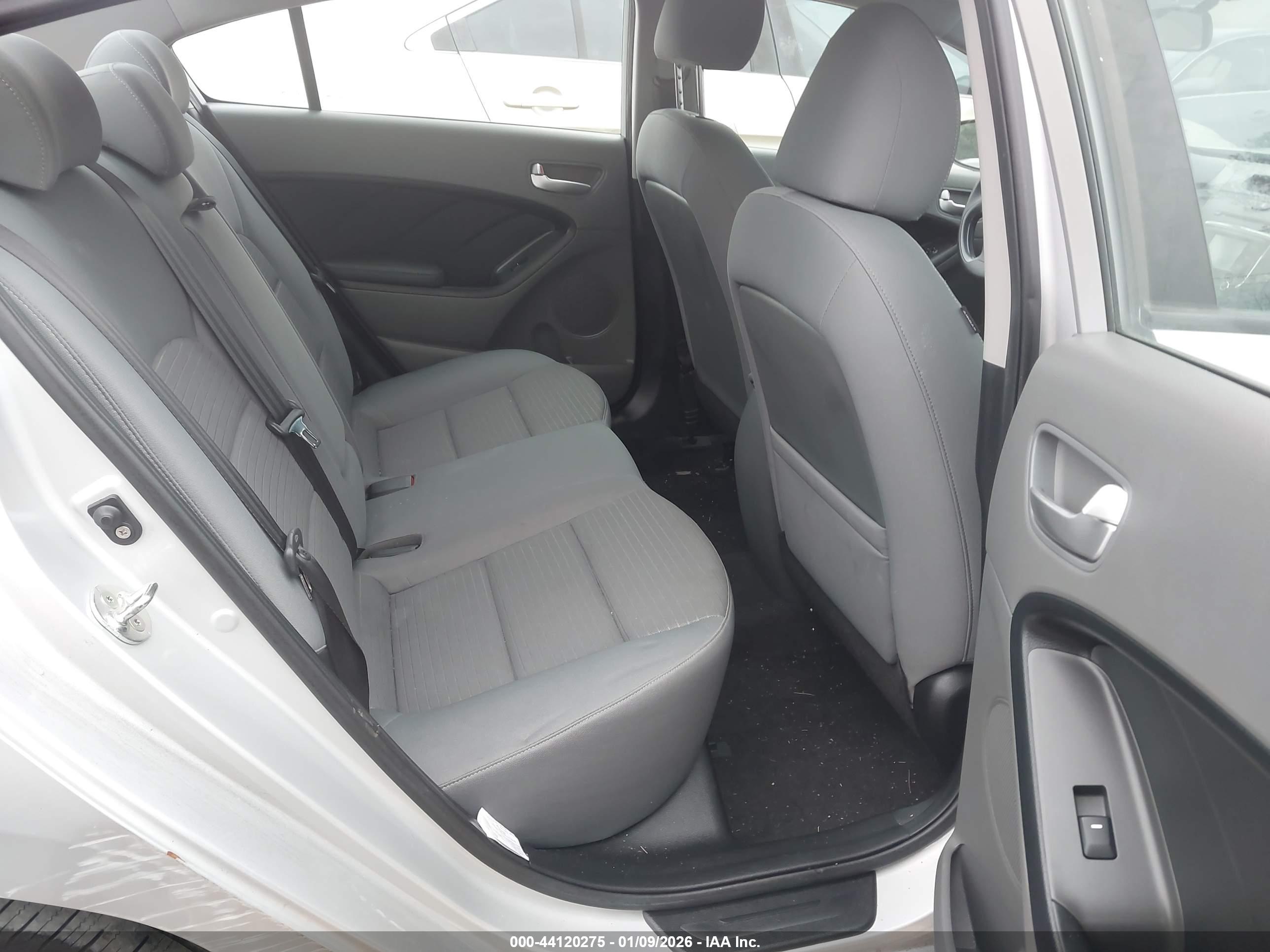 KIA FORTE image 8