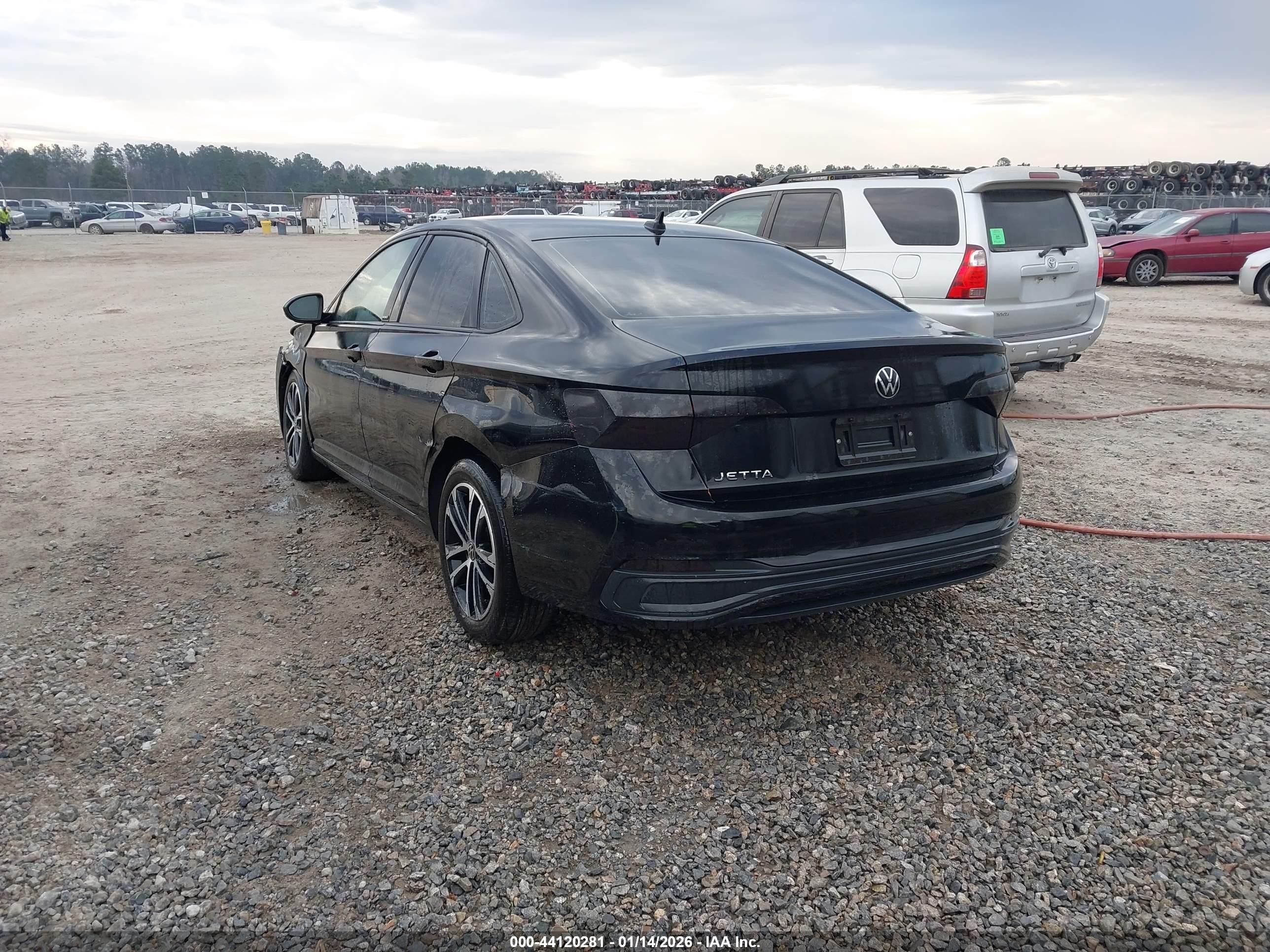 VOLKSWAGEN JETTA image 3
