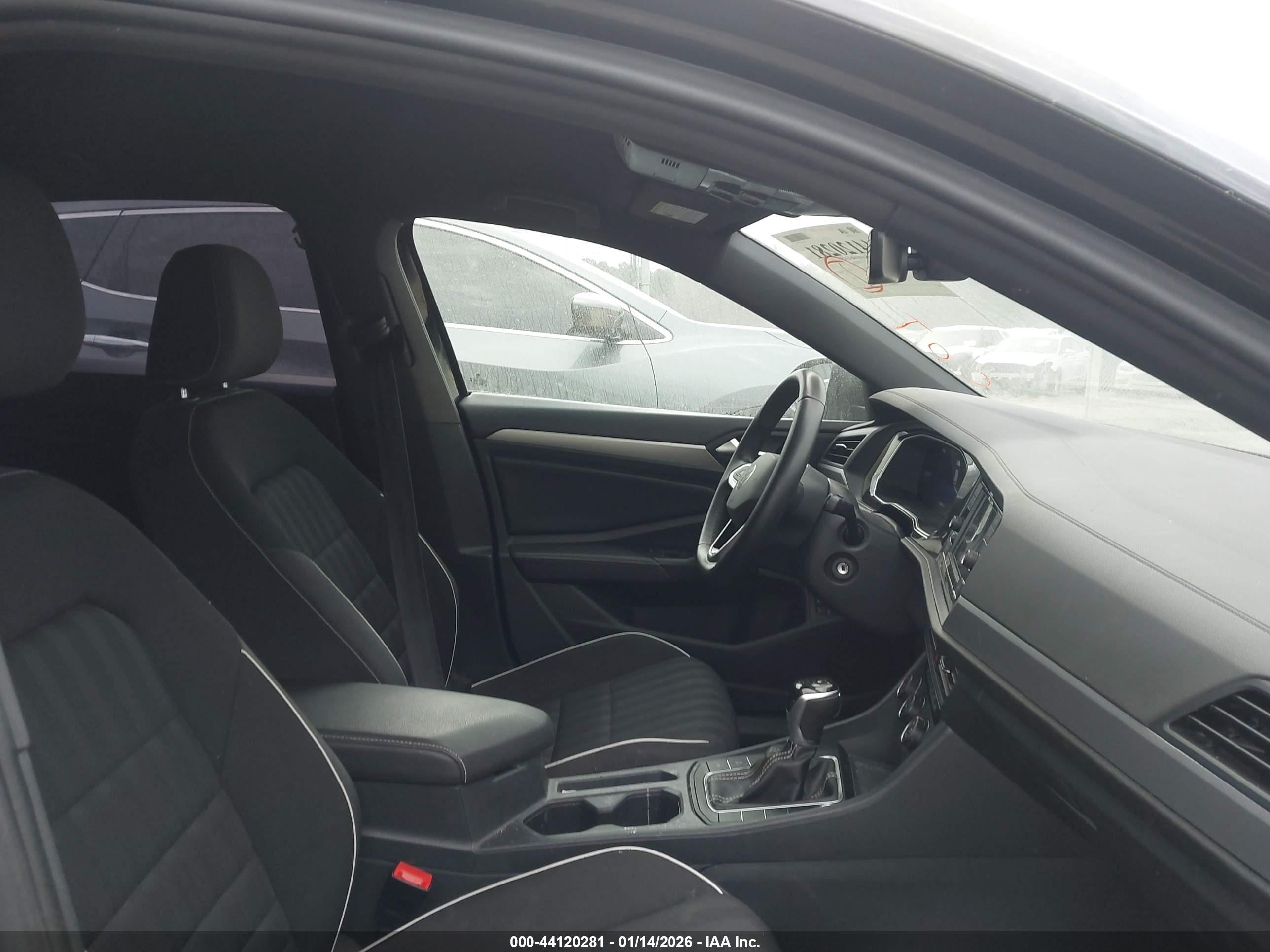 VOLKSWAGEN JETTA image 5