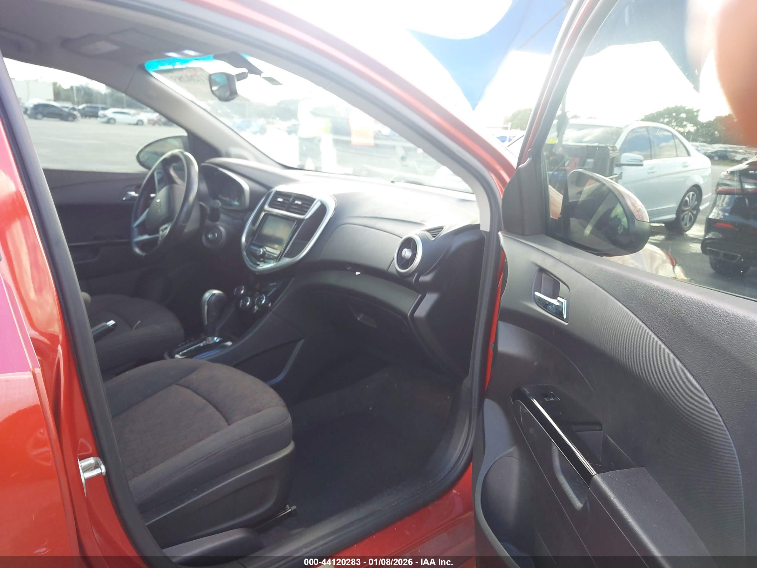 CHEVROLET SONIC image 5