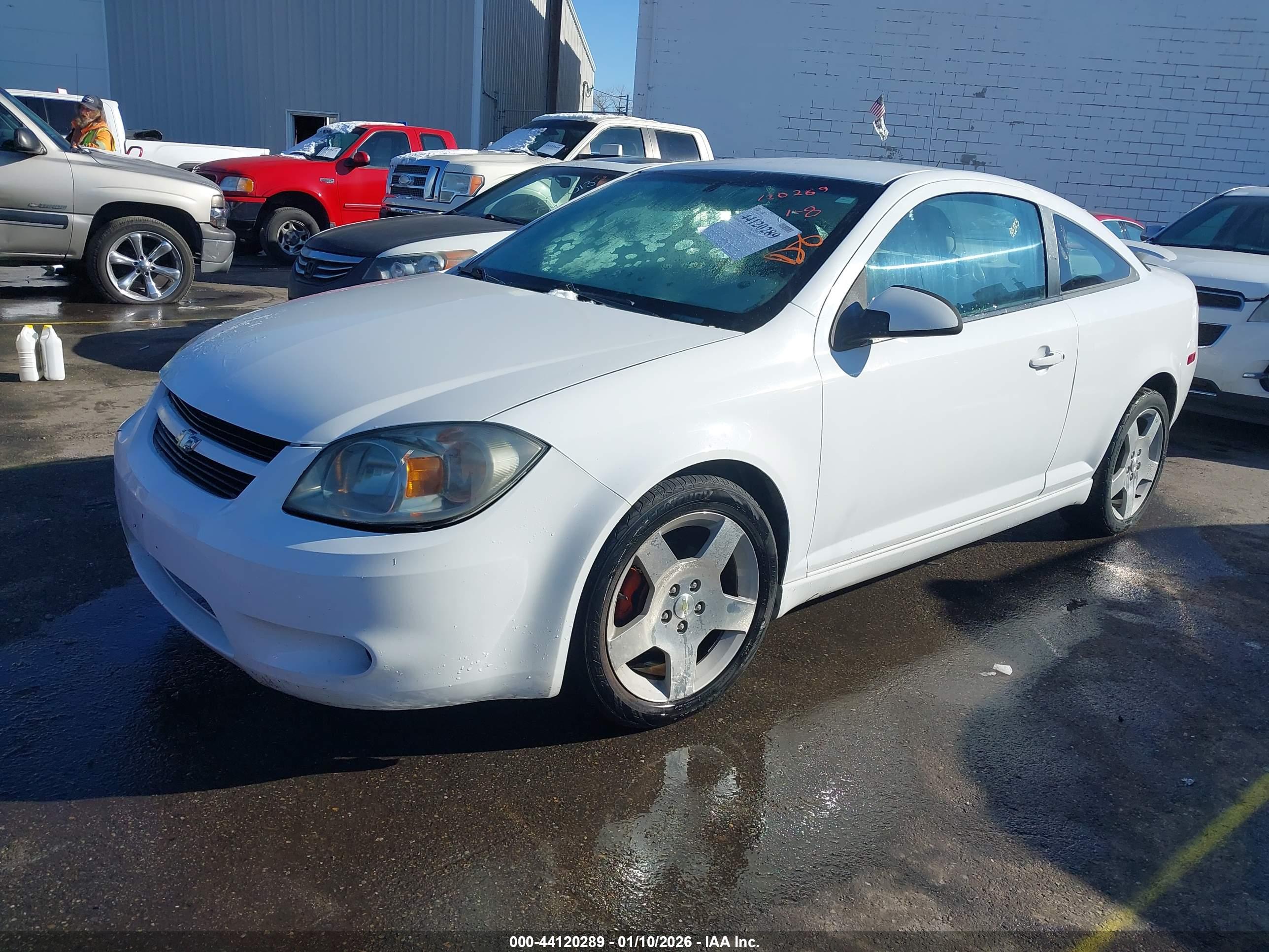 CHEVROLET COBALT image 2