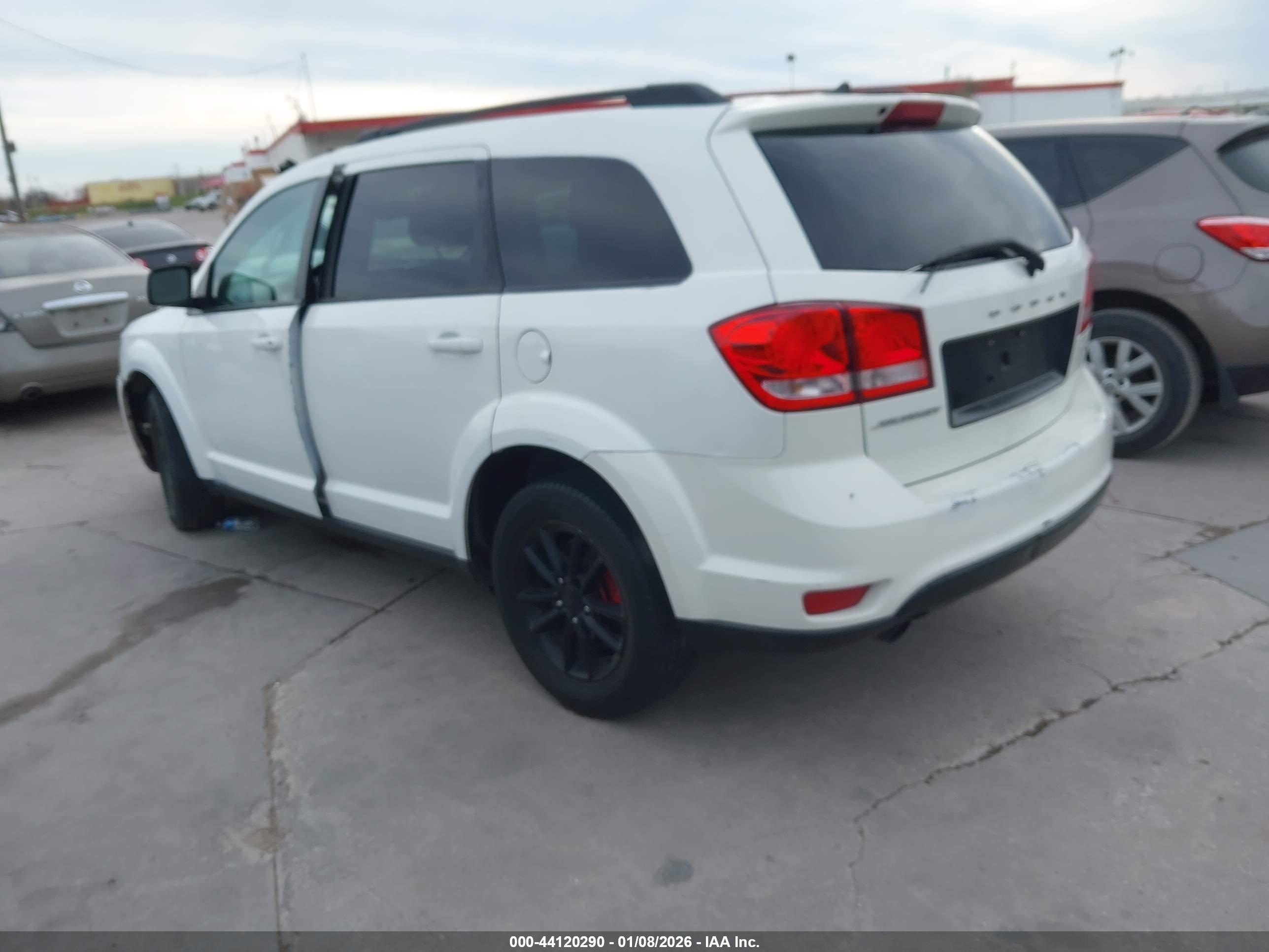 DODGE JOURNEY image 3
