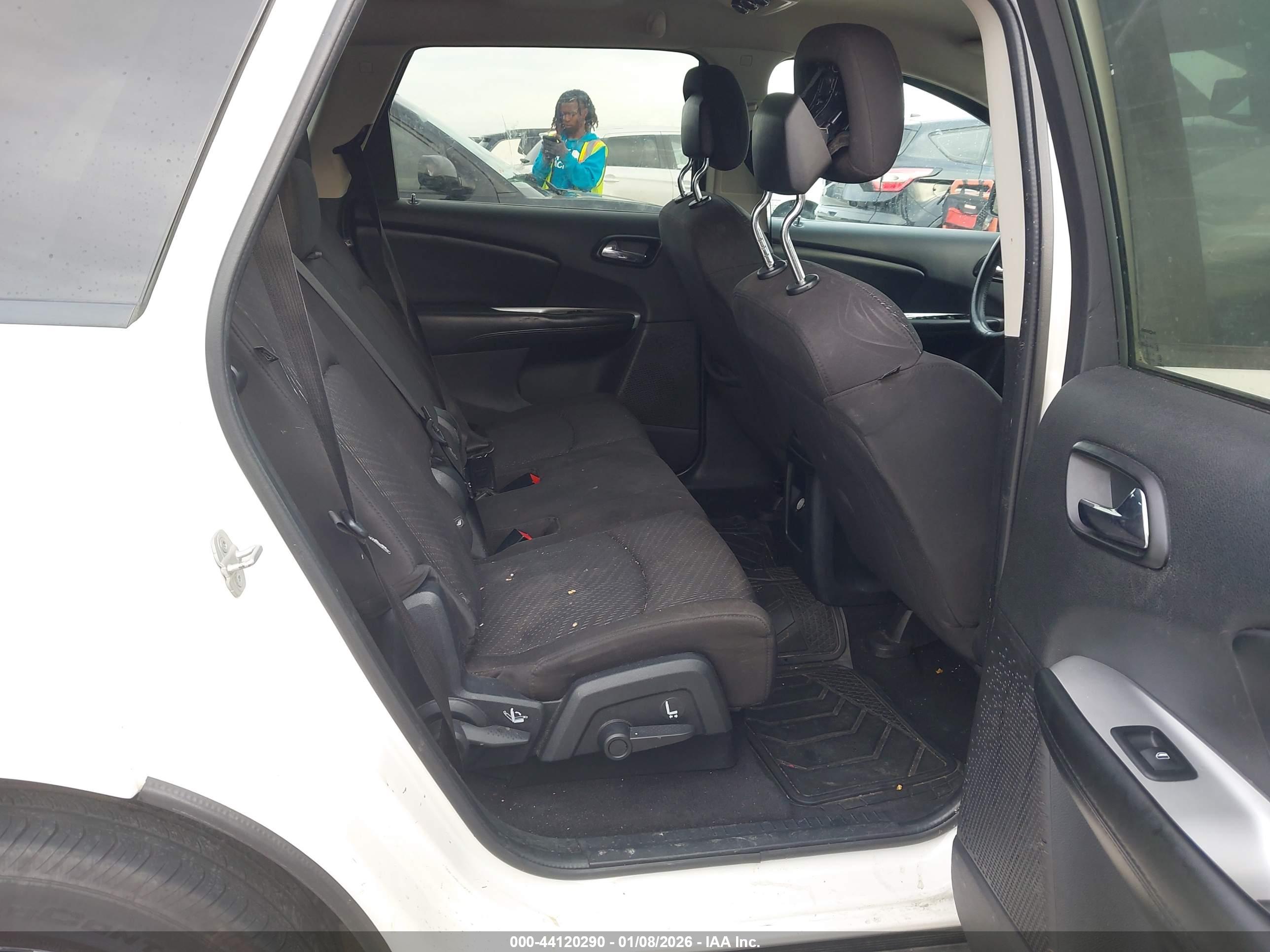 DODGE JOURNEY image 8