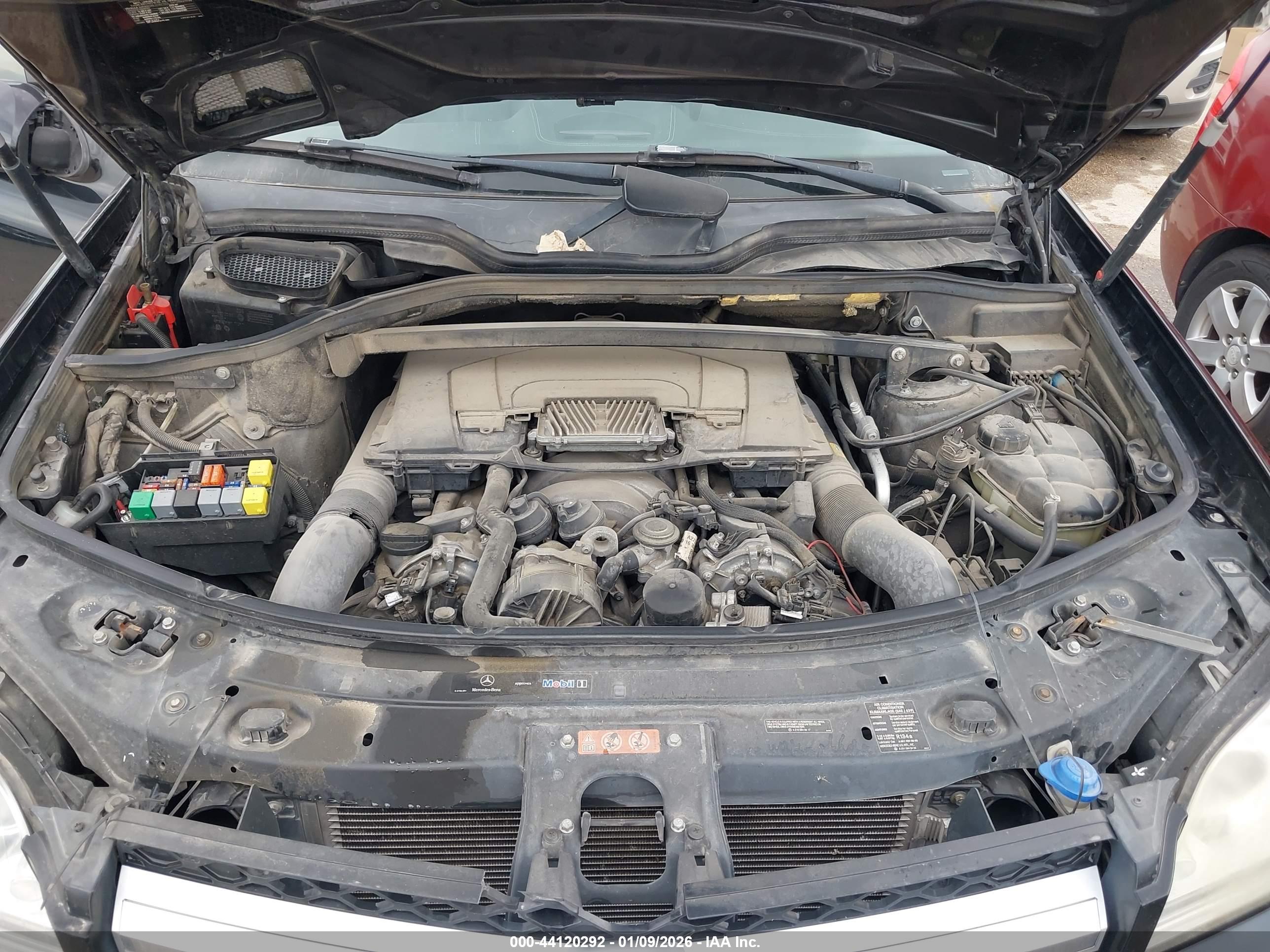 MERCEDES-BENZ GL image 10