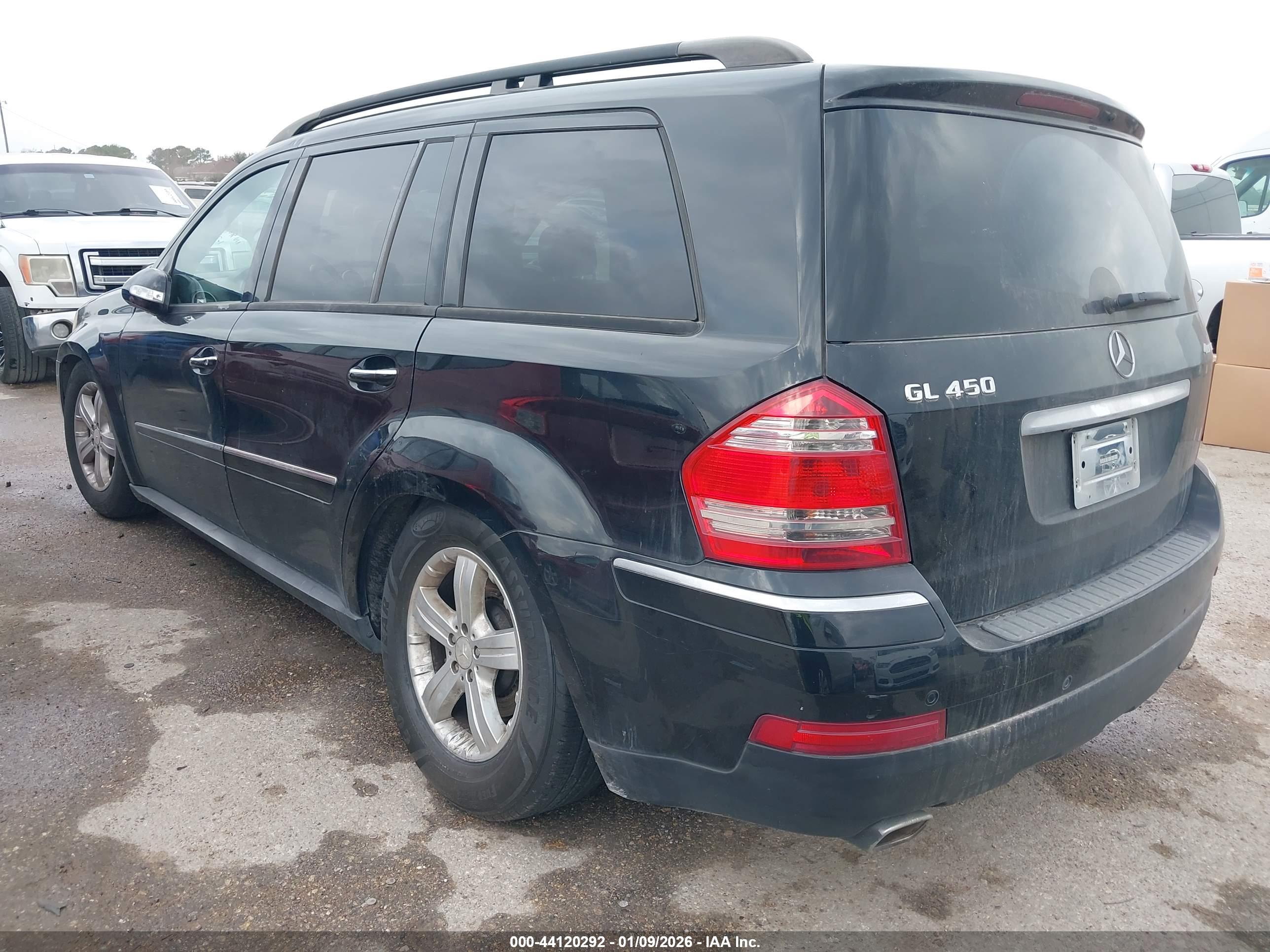 MERCEDES-BENZ GL image 3