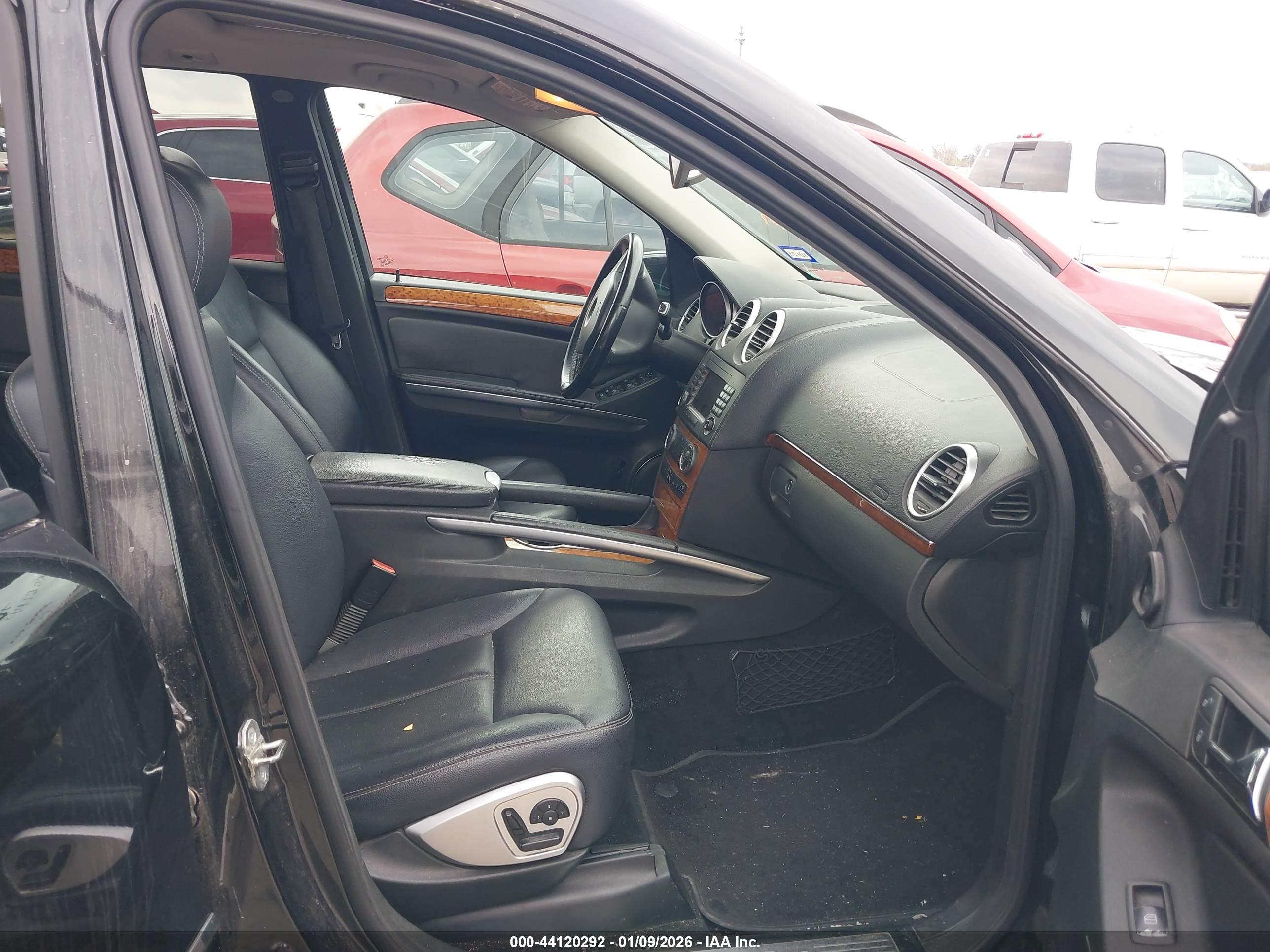 MERCEDES-BENZ GL image 5