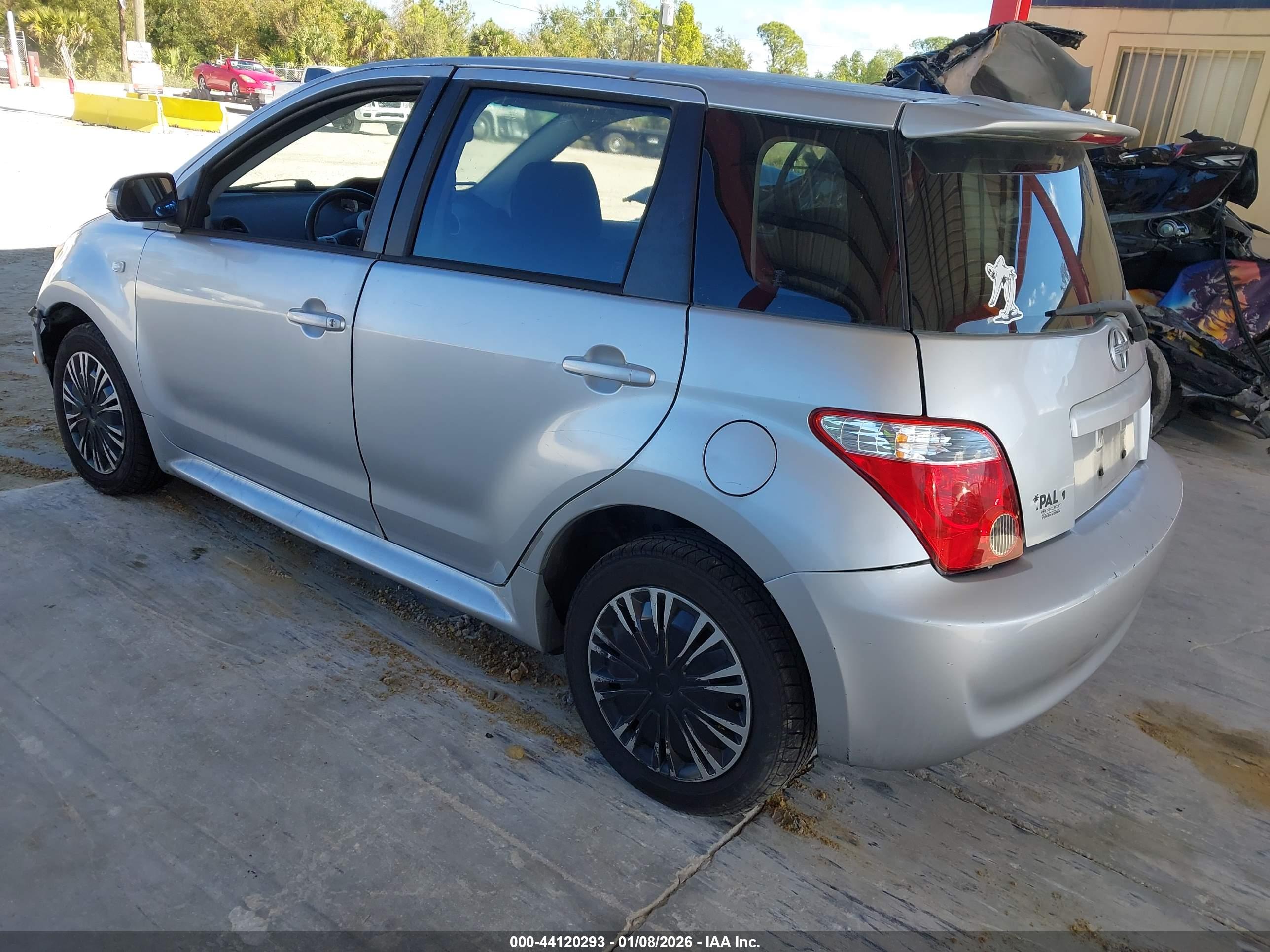 SCION XA image 3