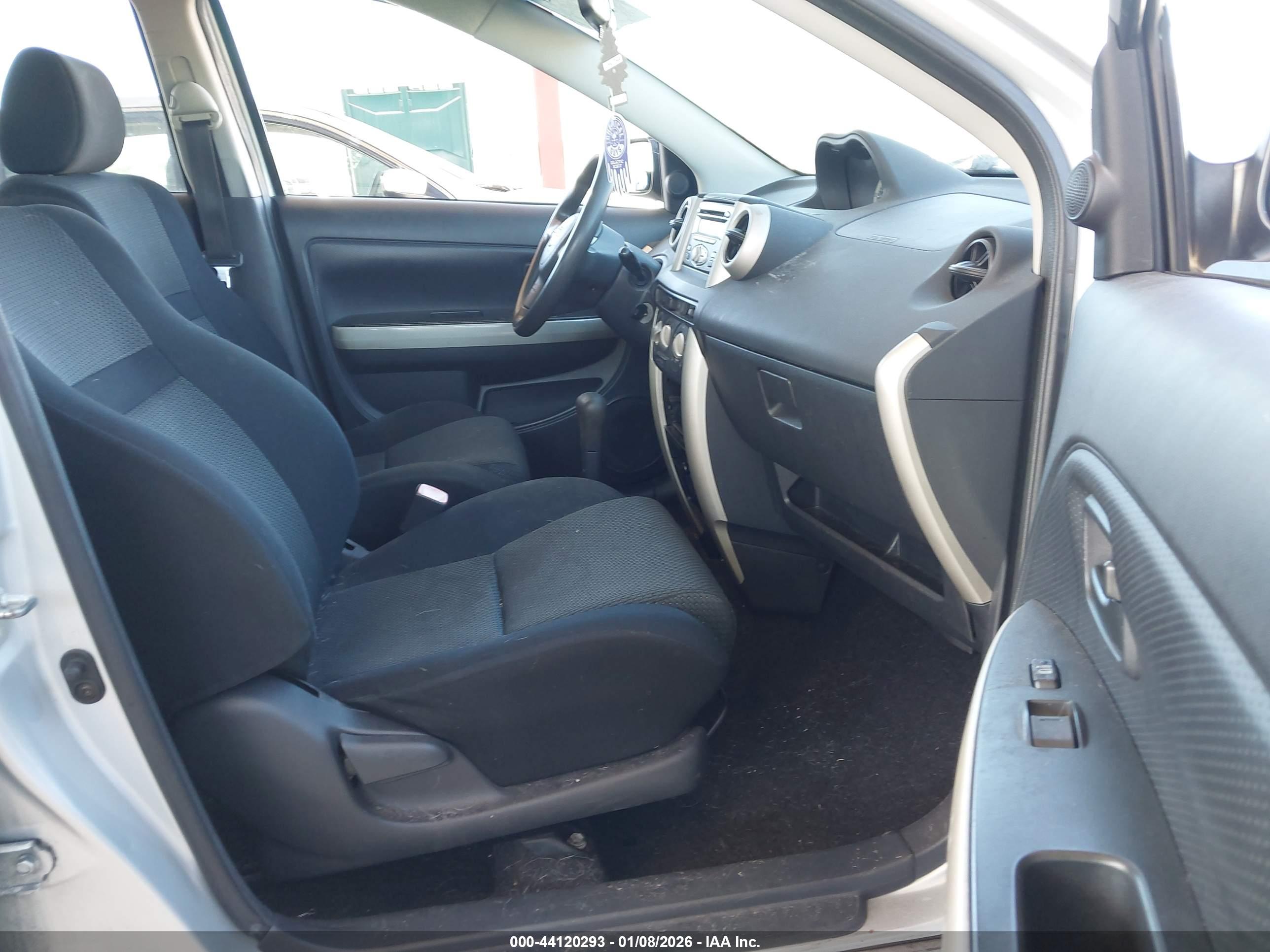 SCION XA image 5