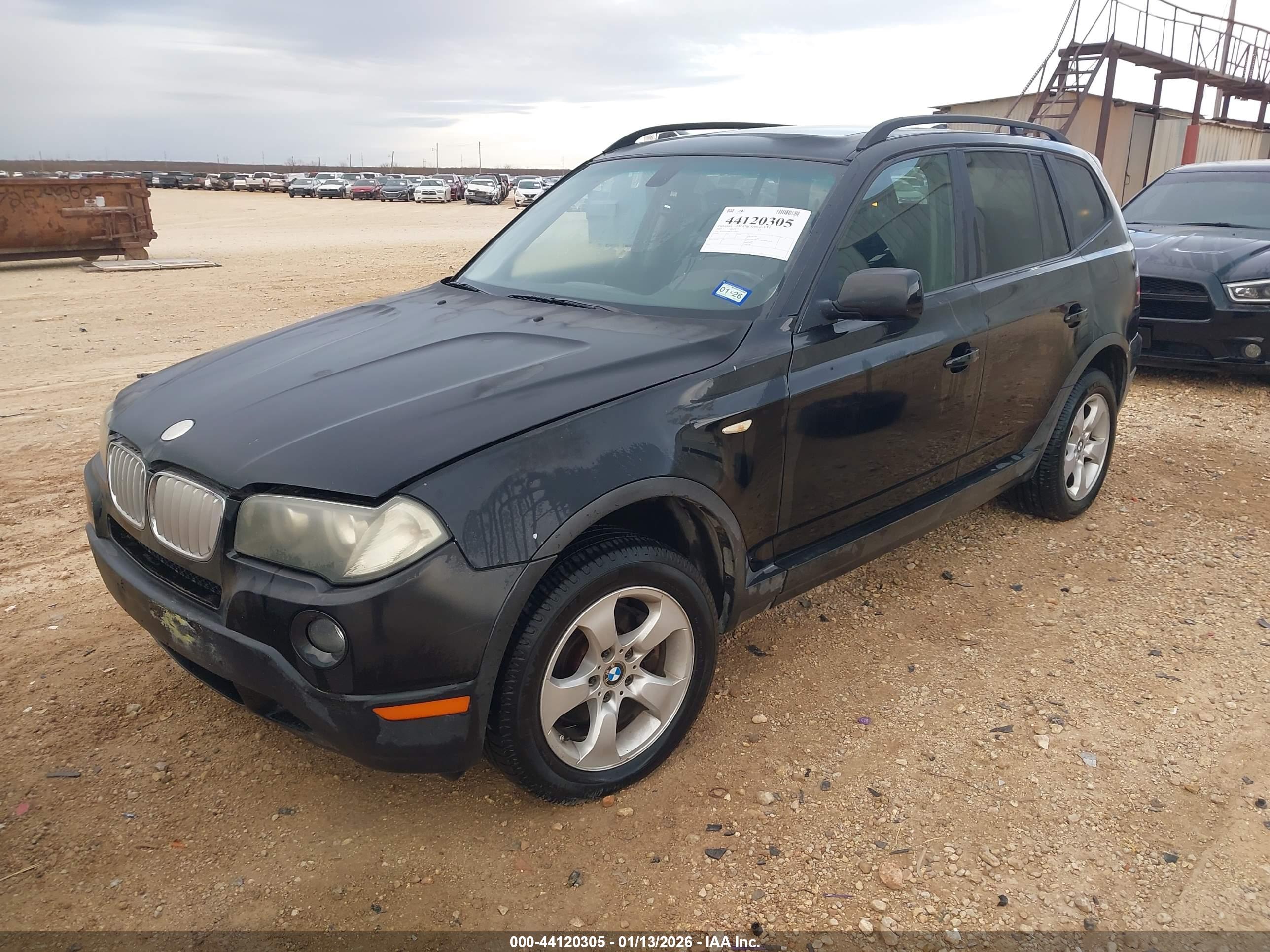 BMW X3 image 2
