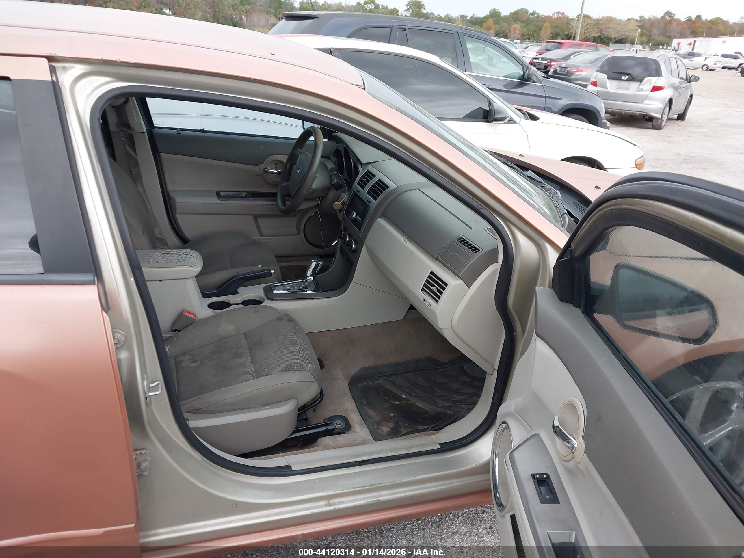 DODGE AVENGER image 5