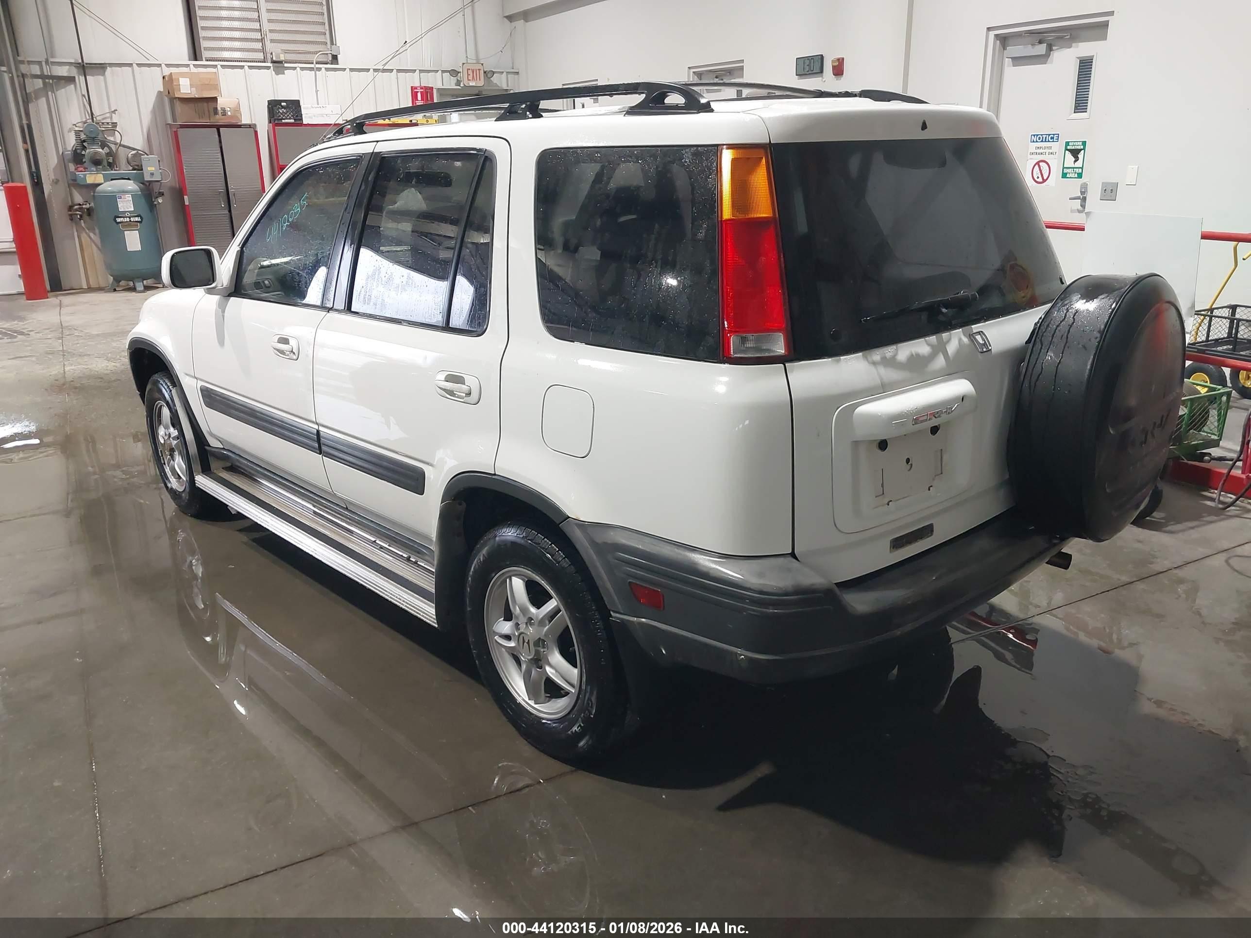 HONDA CR-V image 3