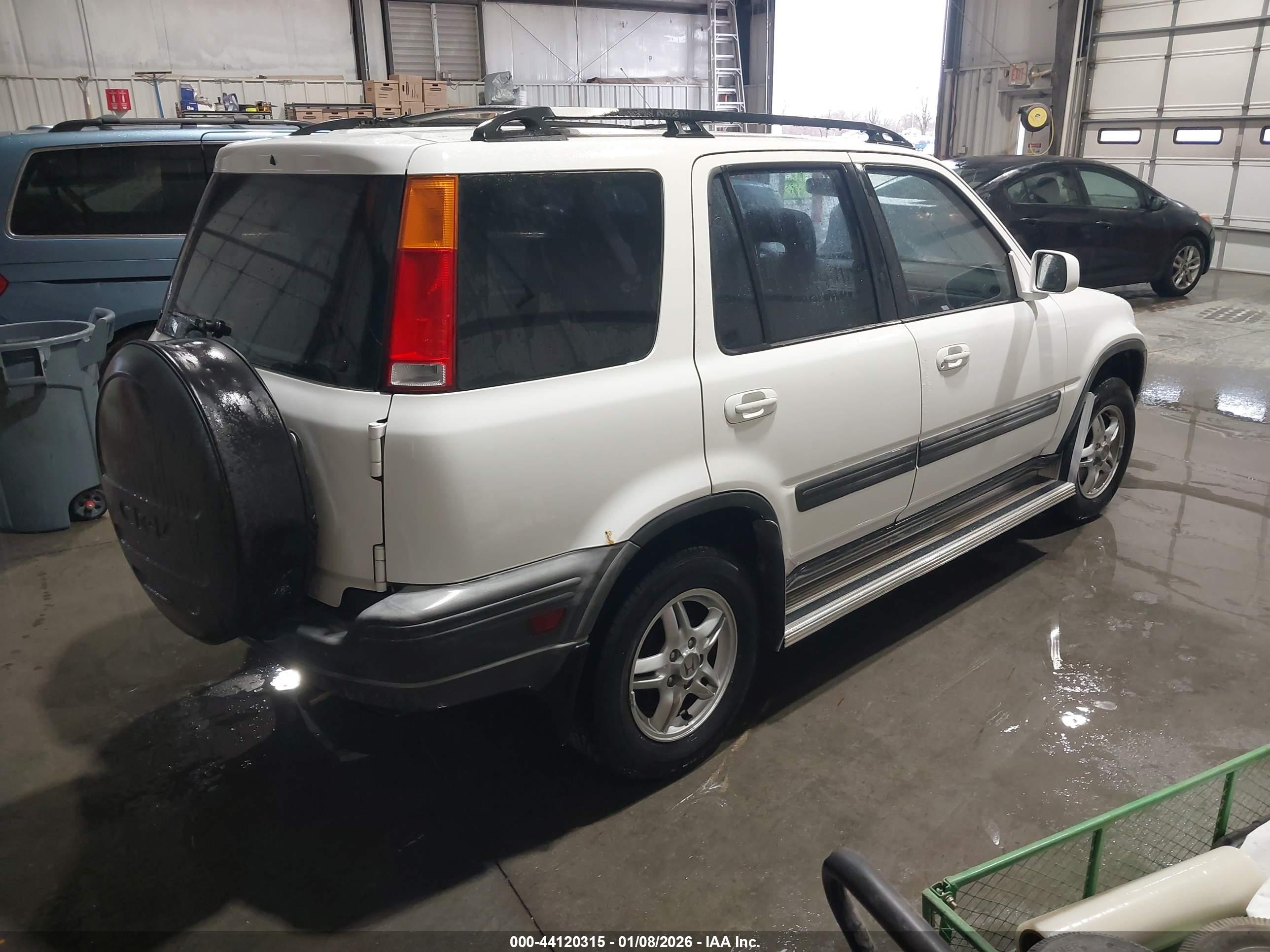HONDA CR-V image 4