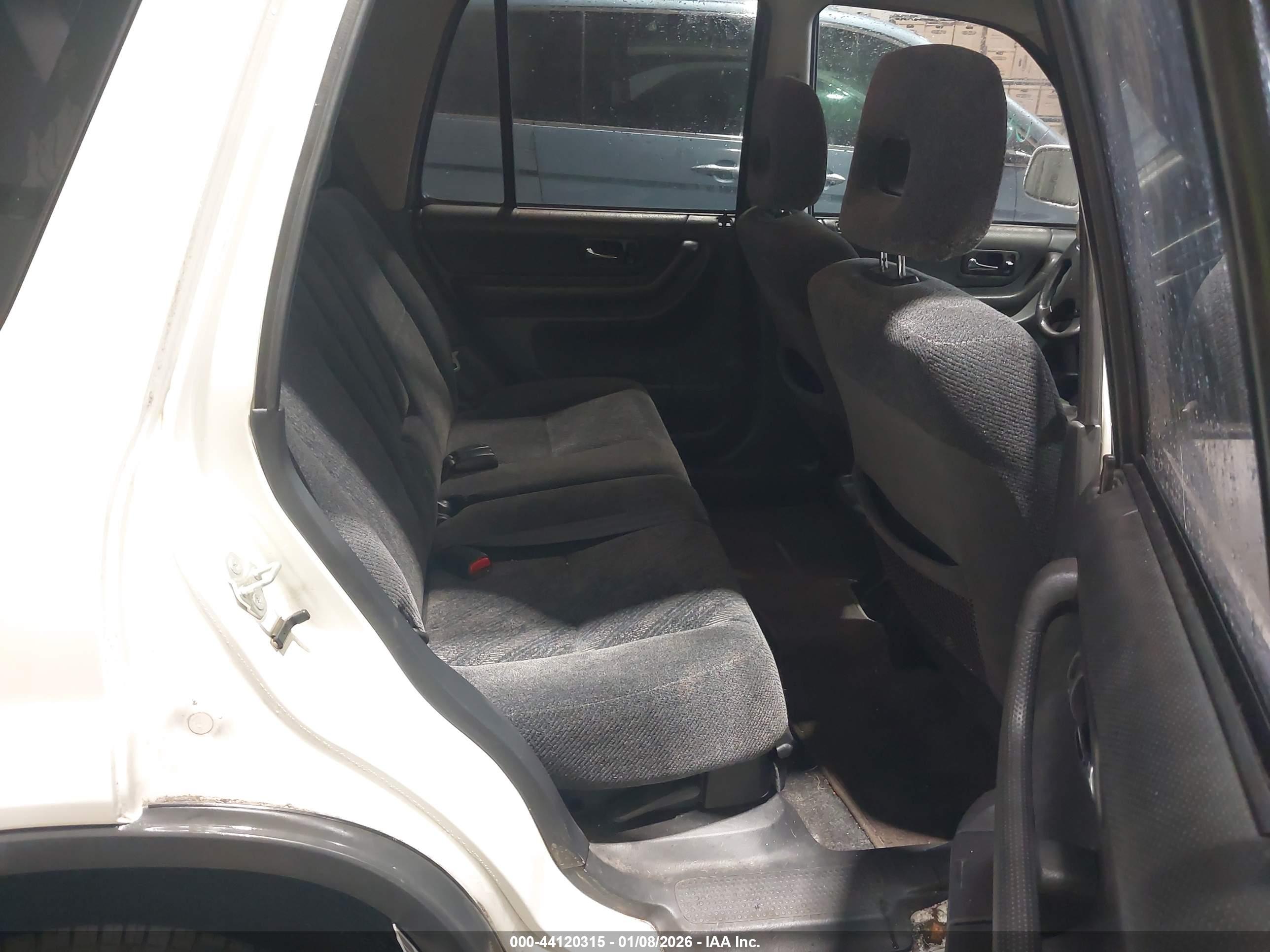 HONDA CR-V image 8