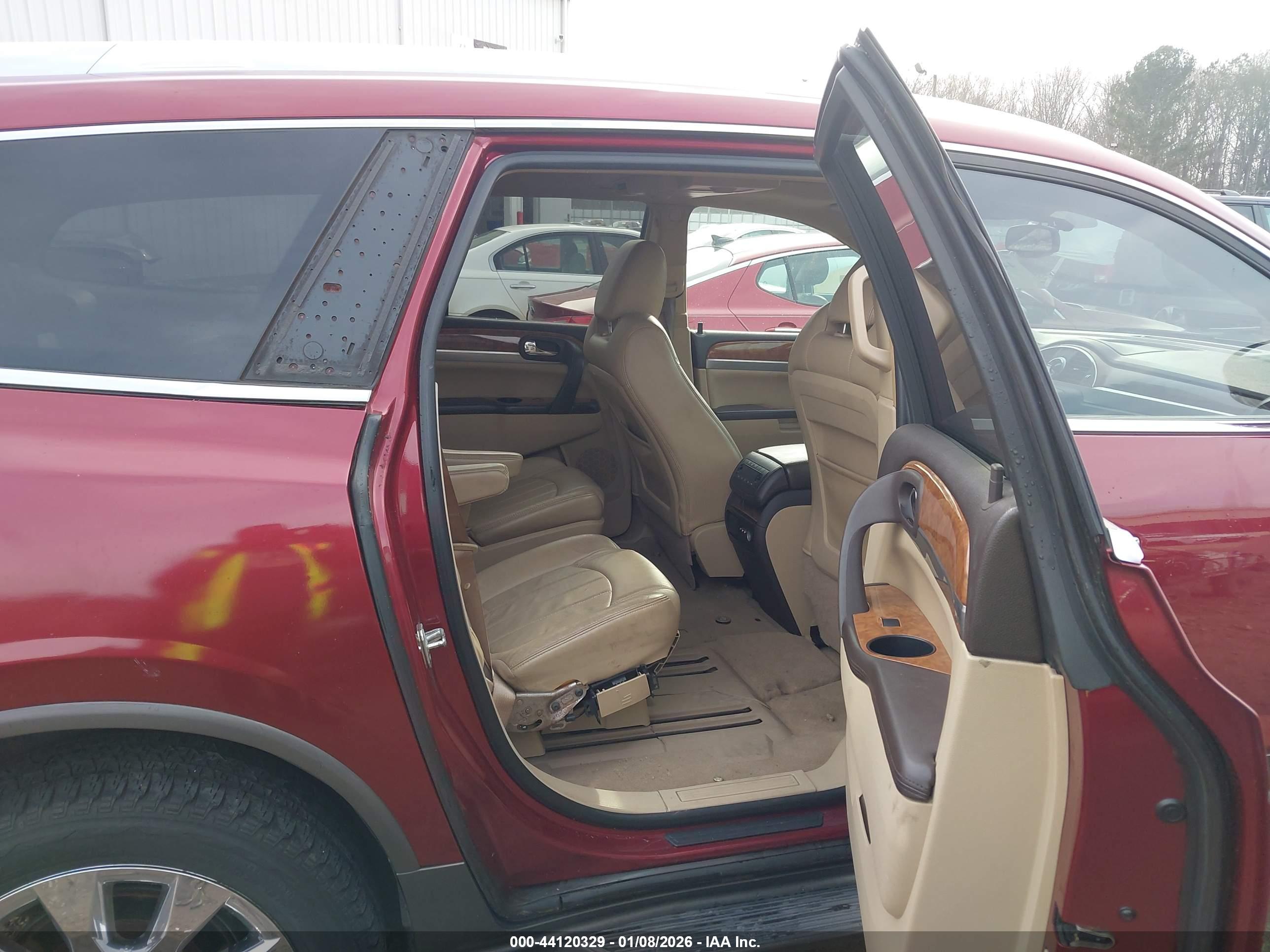 BUICK ENCLAVE image 8
