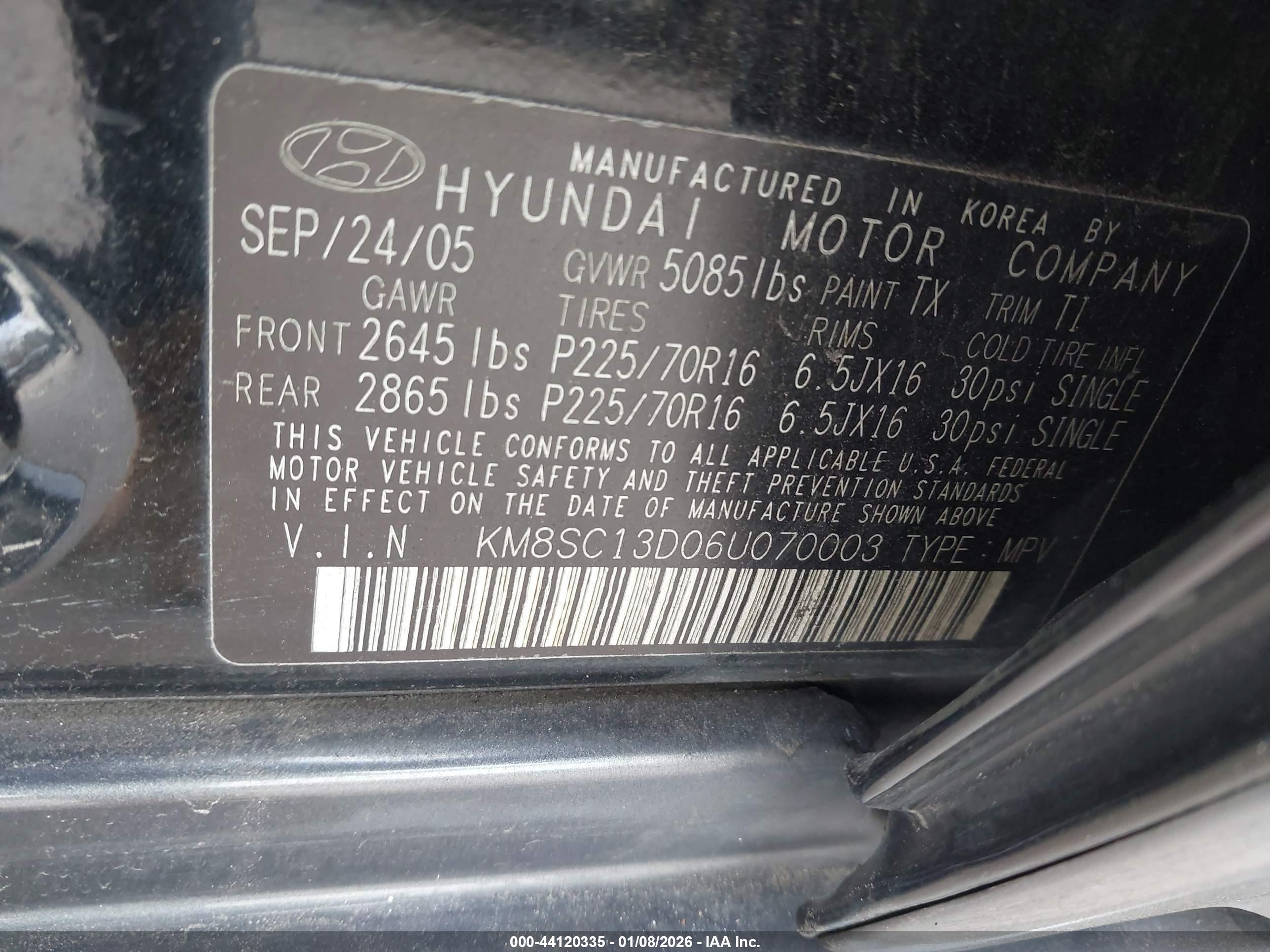 HYUNDAI SANTA image 9
