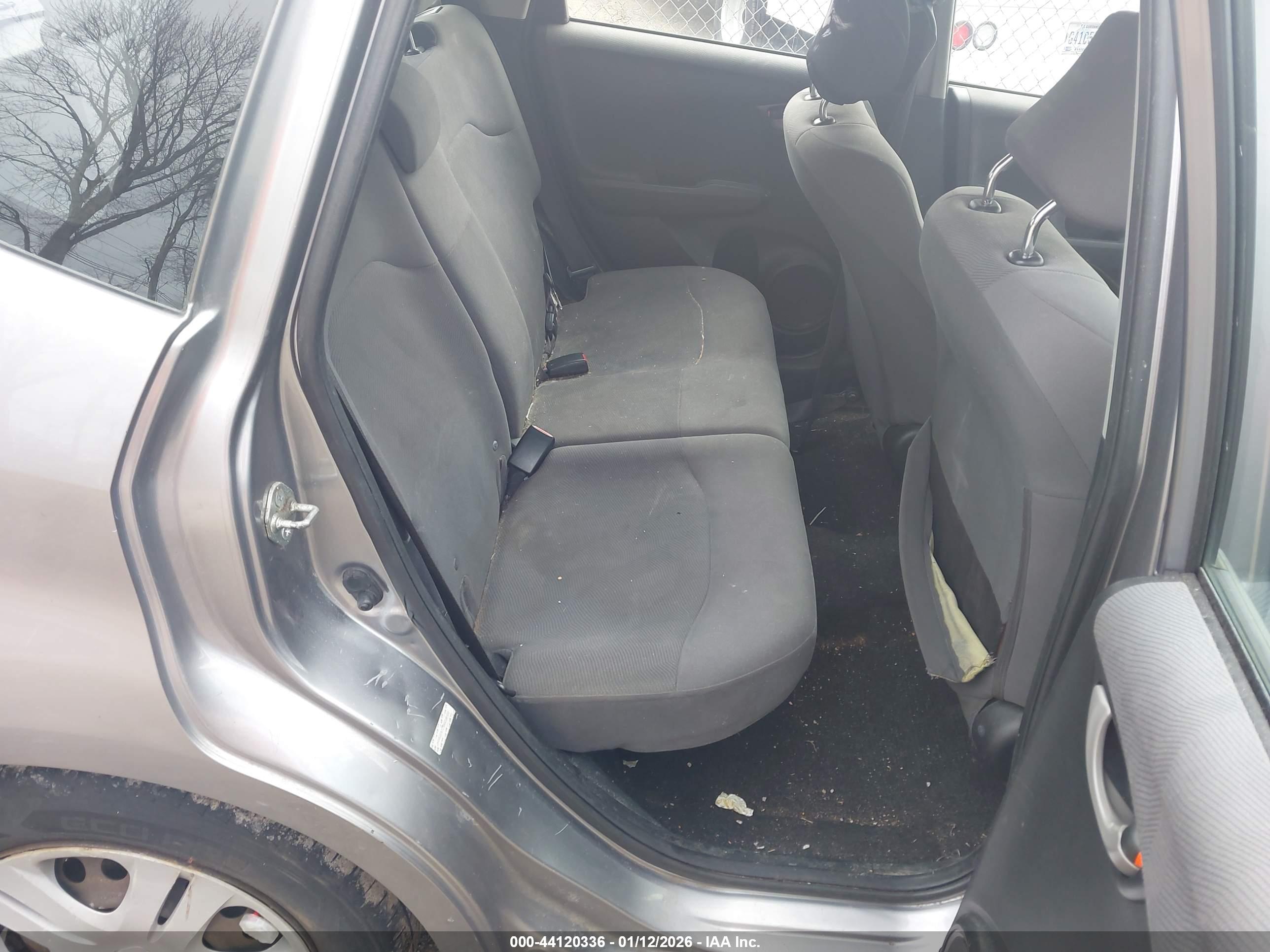 HONDA FIT image 8