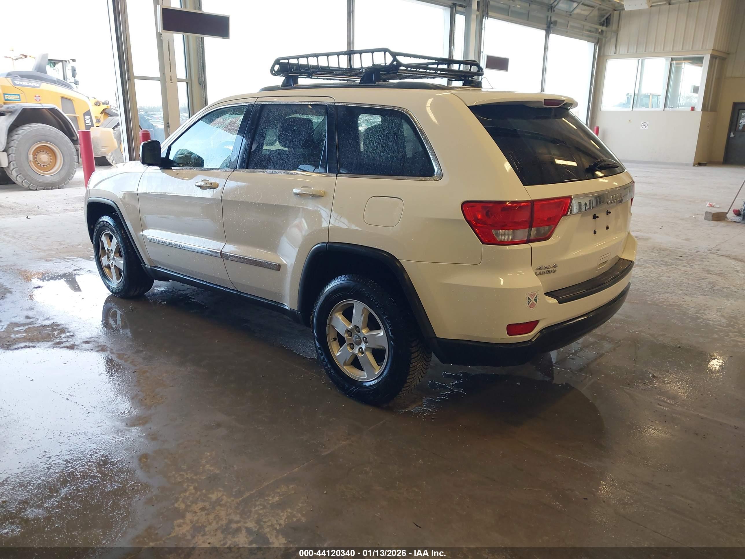 JEEP GRAND image 3