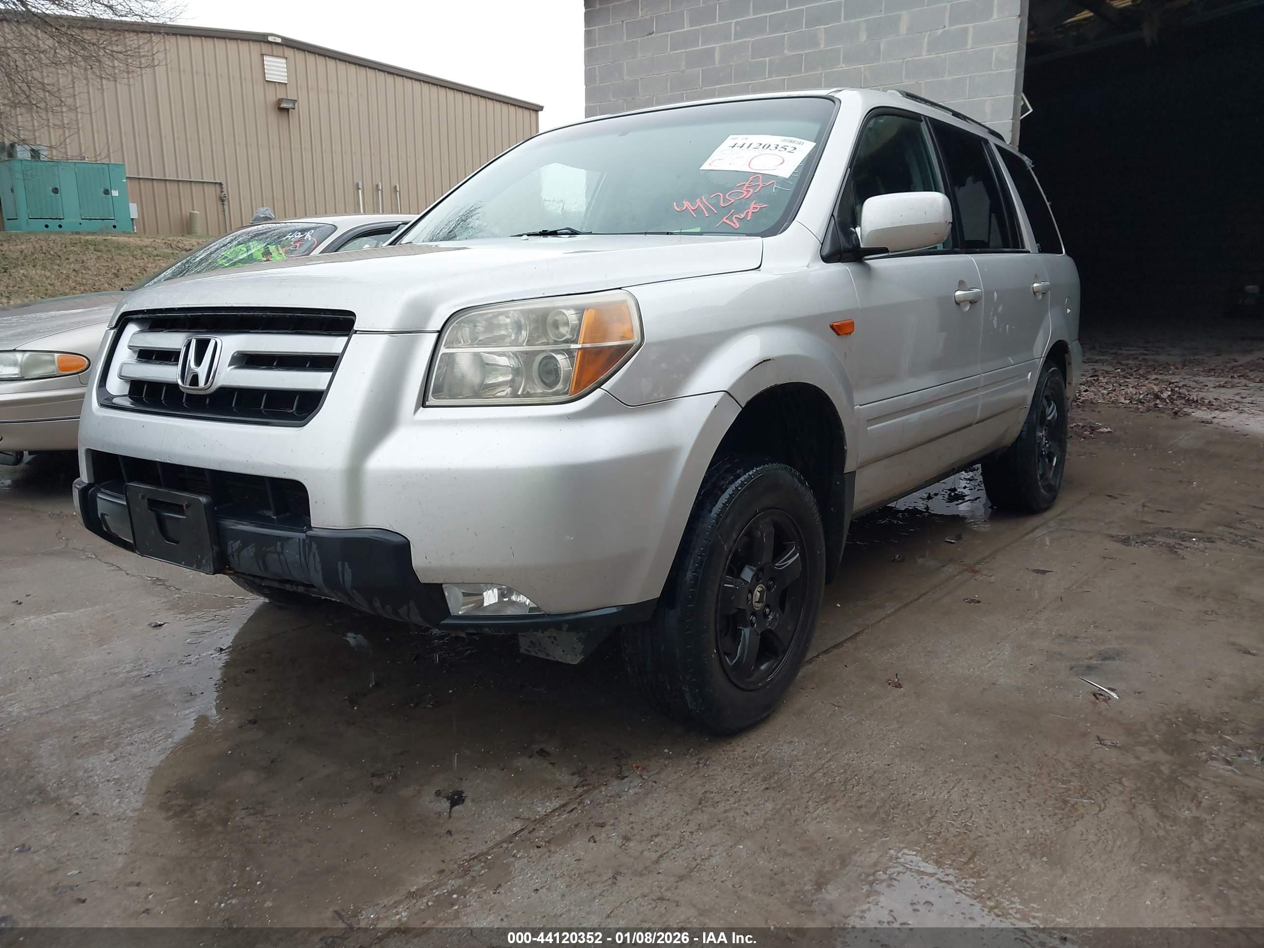 HONDA PILOT image 2