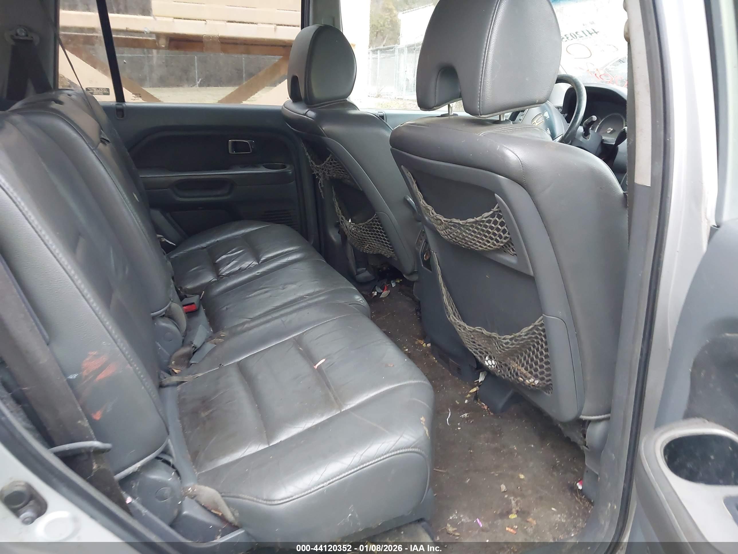 HONDA PILOT image 8