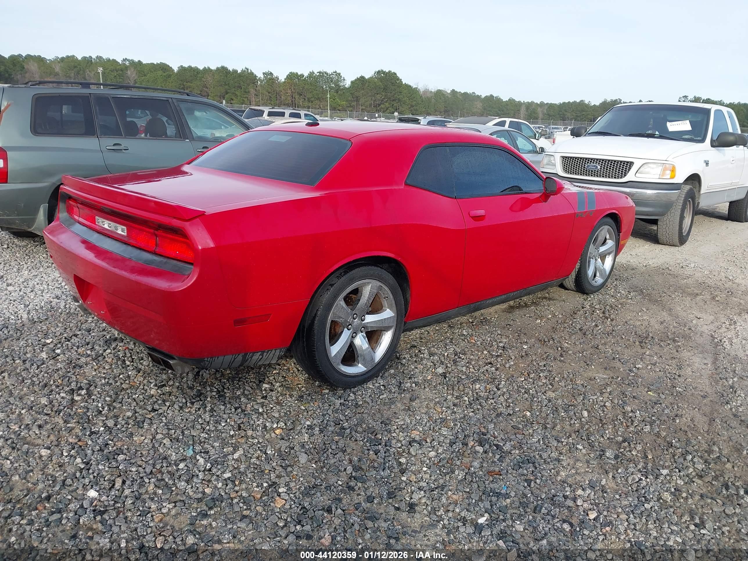 DODGE CHALLENGER image 4