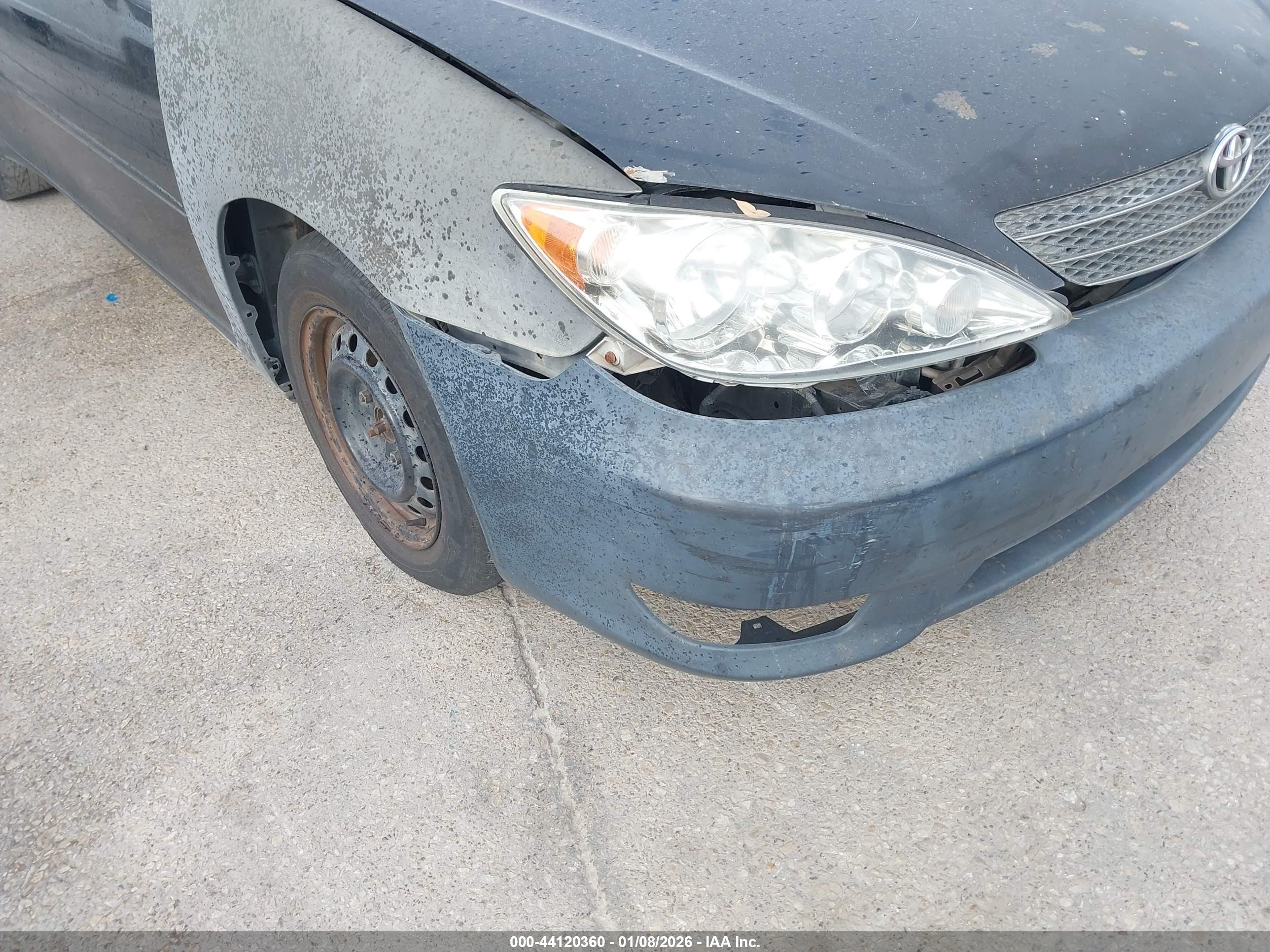 TOYOTA CAMRY image 6