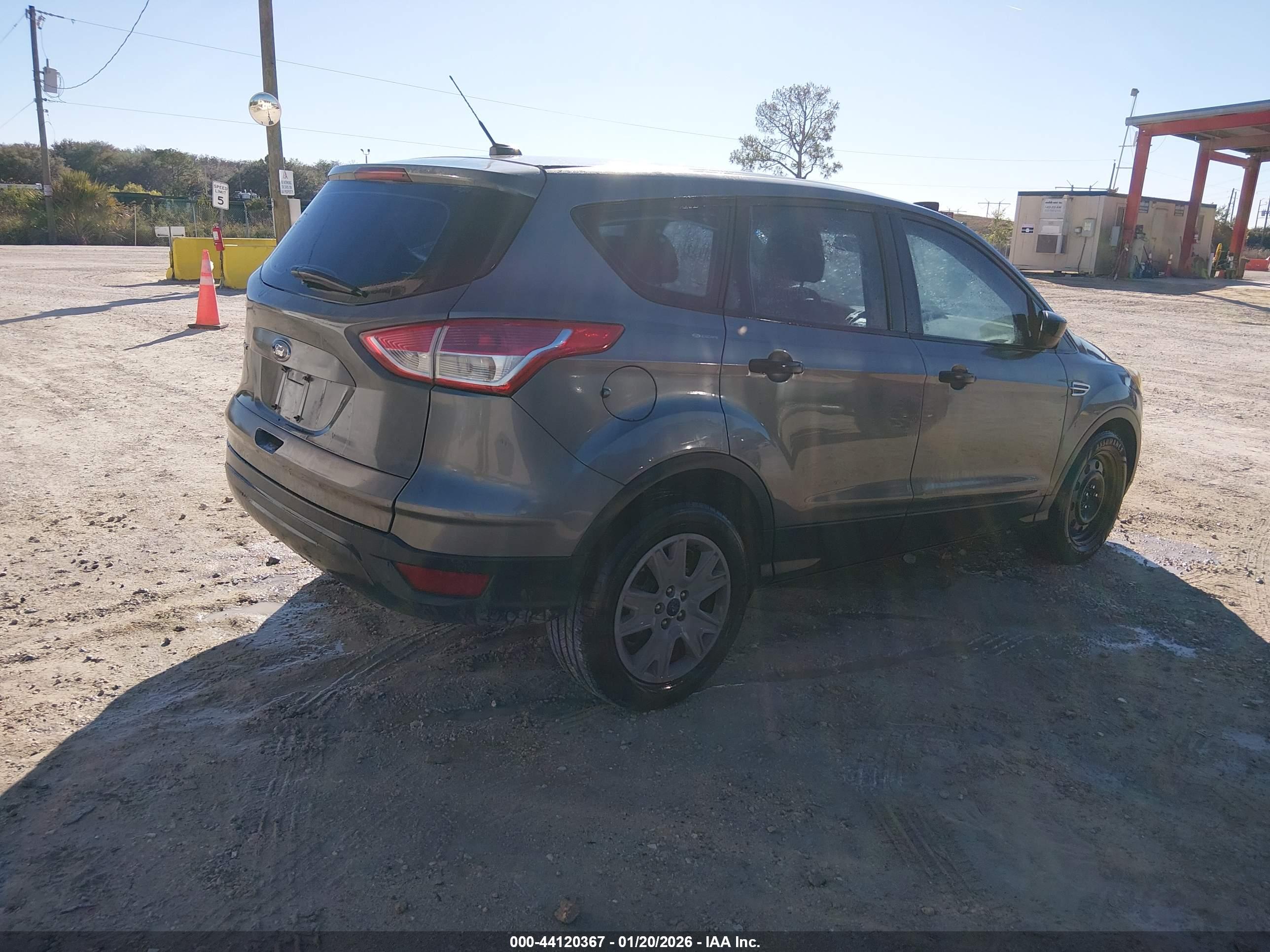 FORD ESCAPE image 4