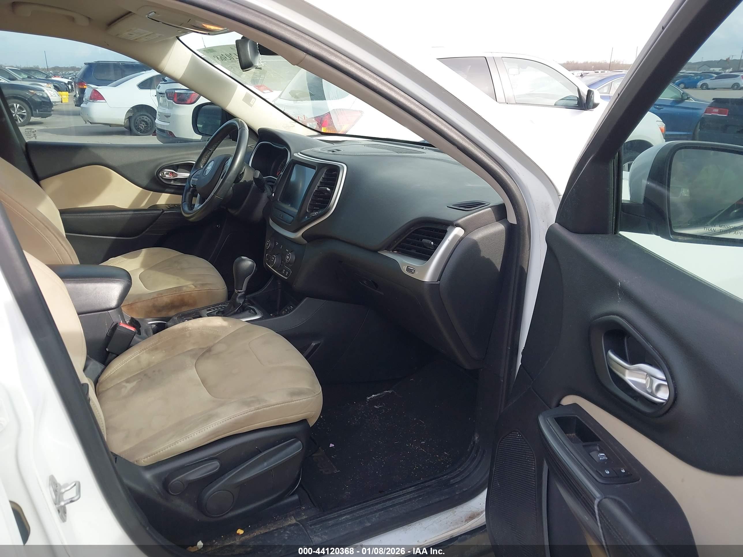 JEEP CHEROKEE image 5