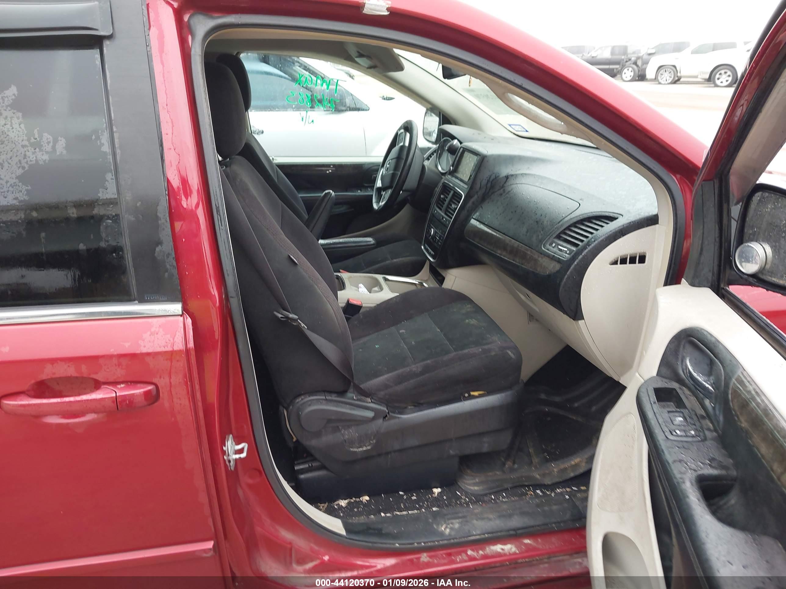DODGE GRAND image 5