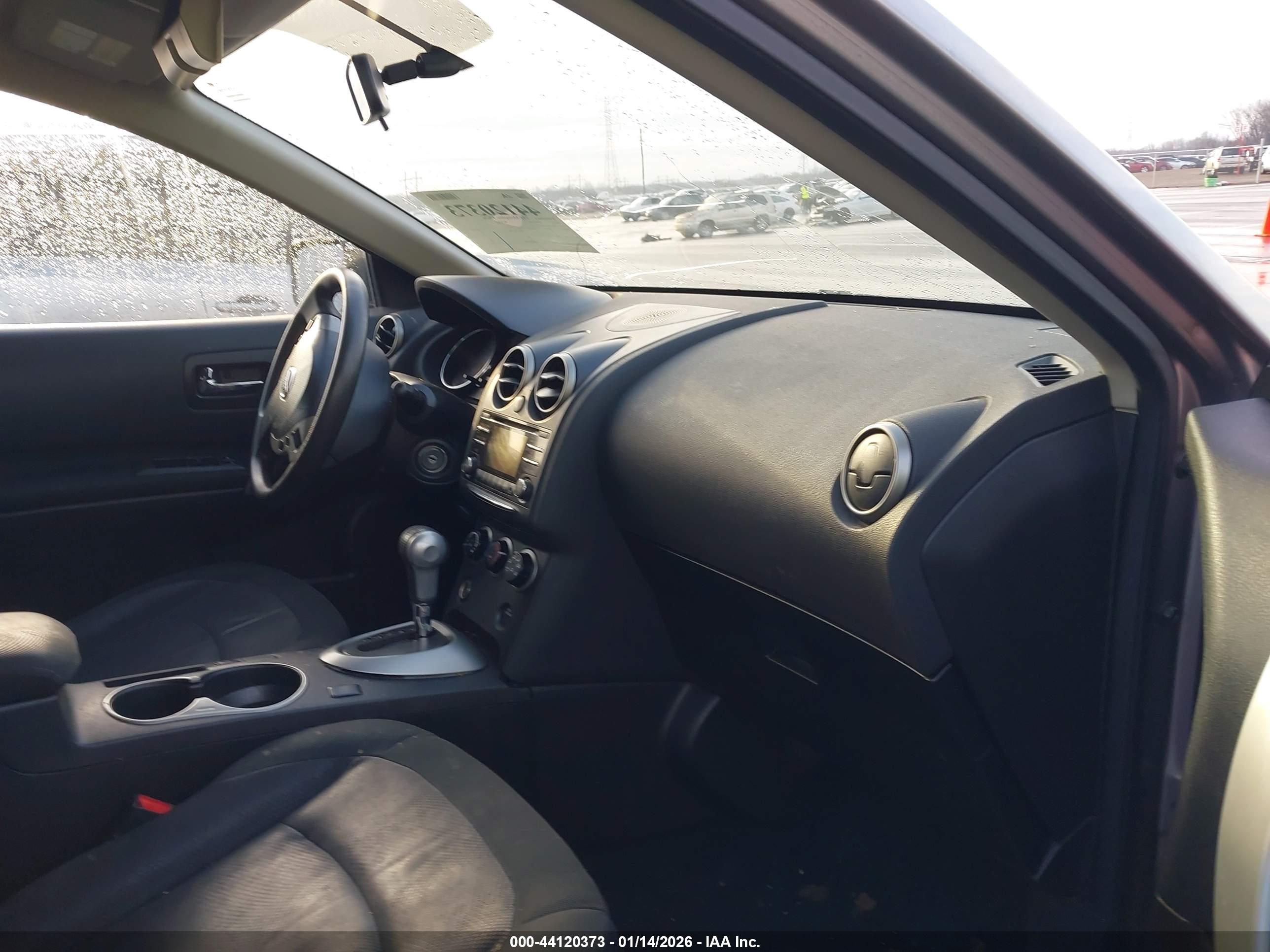 NISSAN ROGUE image 5