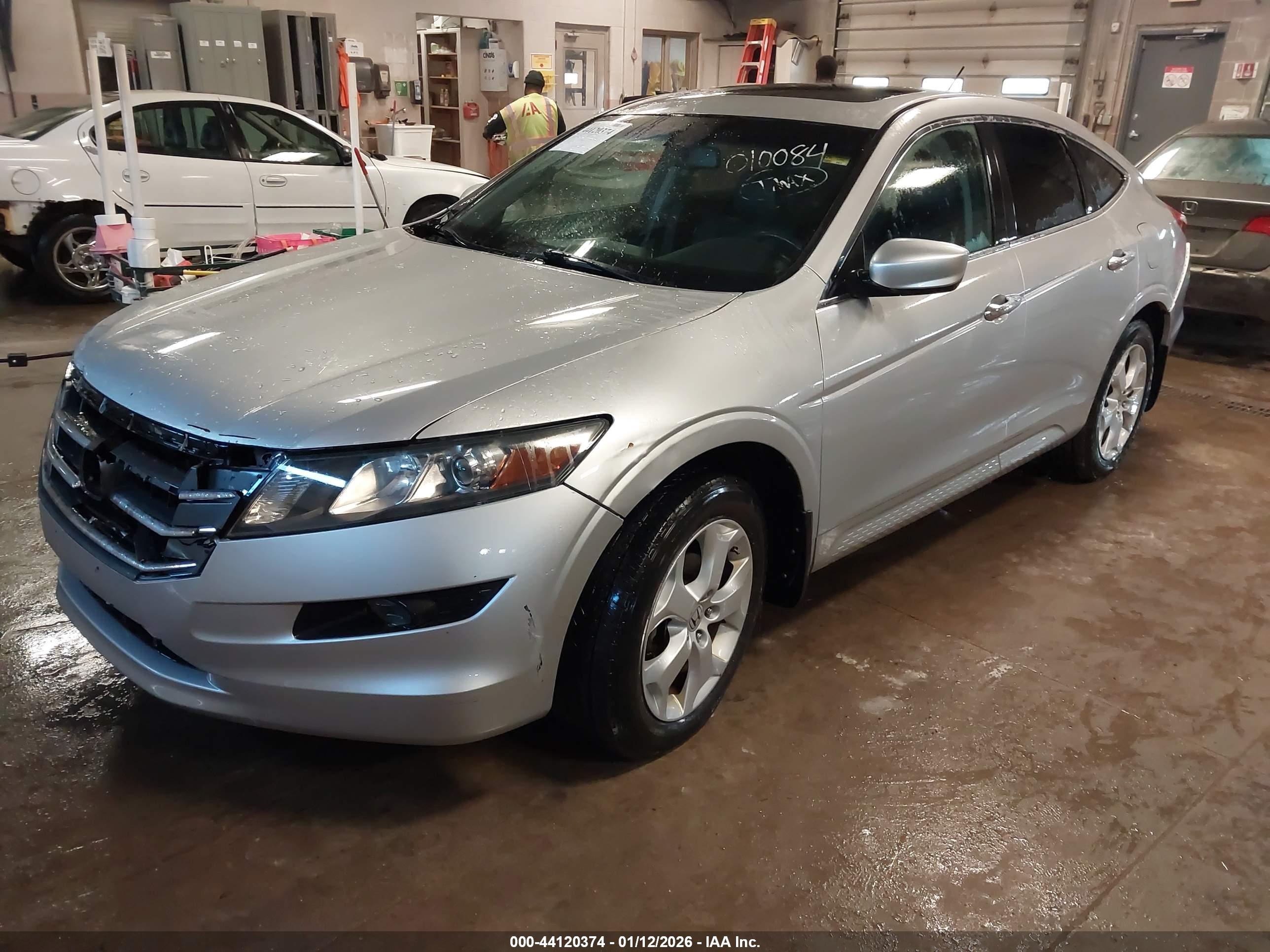 HONDA CROSSTOUR image 2