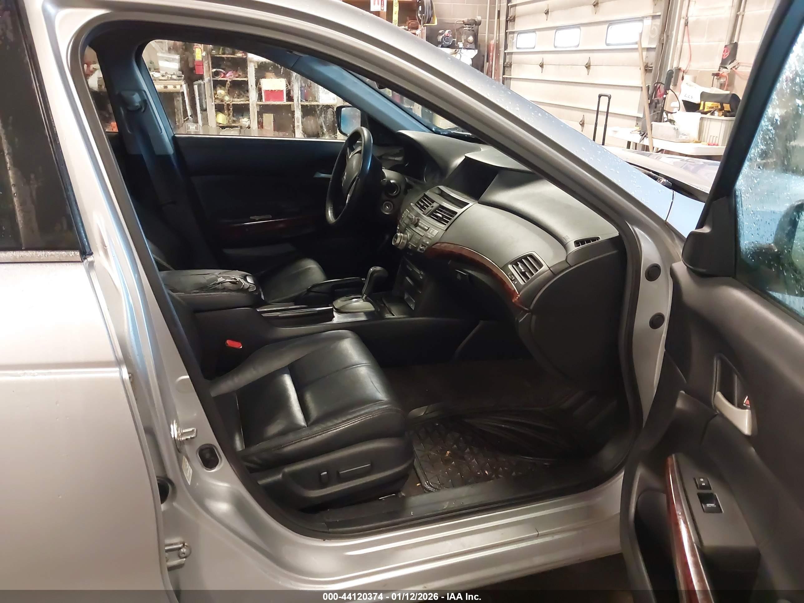 HONDA CROSSTOUR image 5